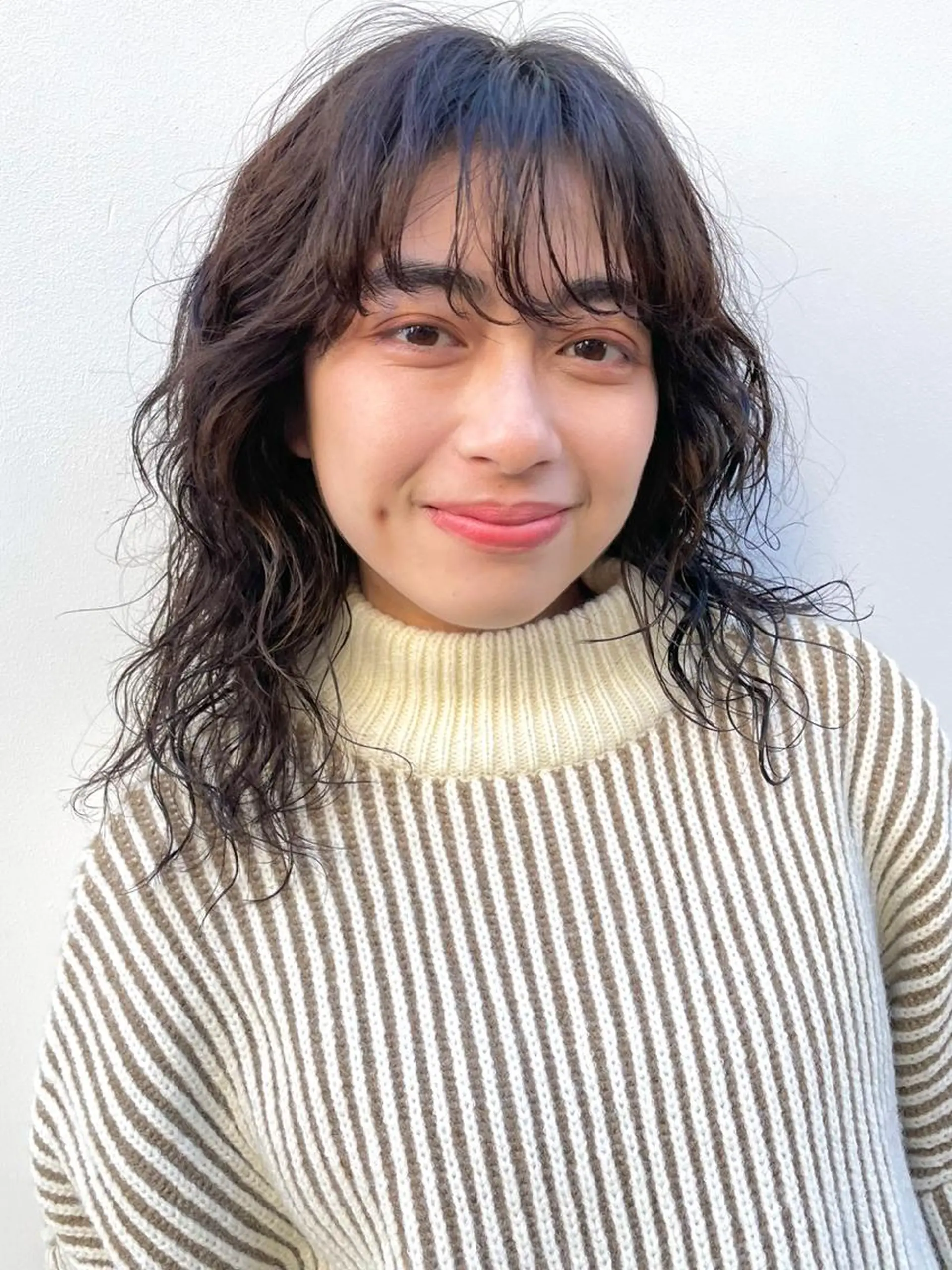 ミディアム パーマ 切りっぱなしボブ ミディアムパーマ ボブ ウルフカット 銀座No.1髪質改善 縮毛矯正/本木のヘアスタイル