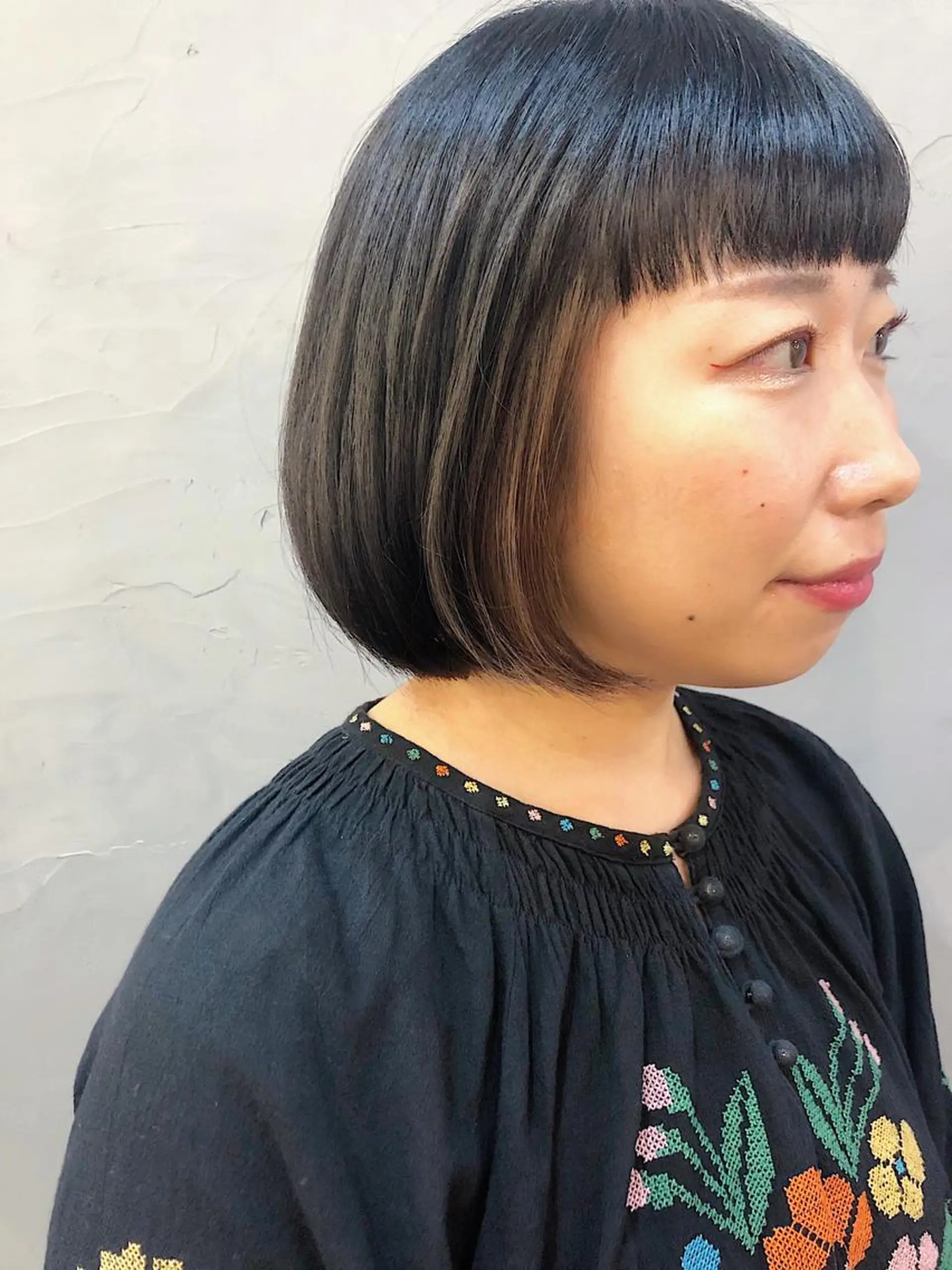 ショート カラー 長井 美佳のヘアスタイル
