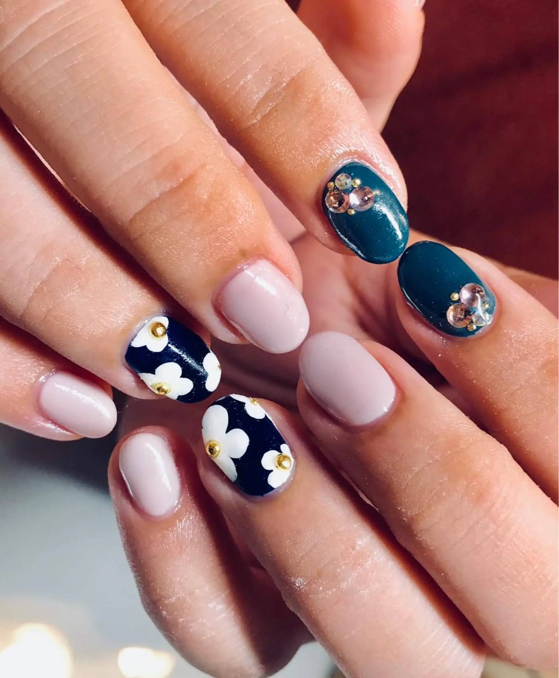 ショート ネイル グリーン ネイビー nail&eye Aoのマツエク・マツパデザイン