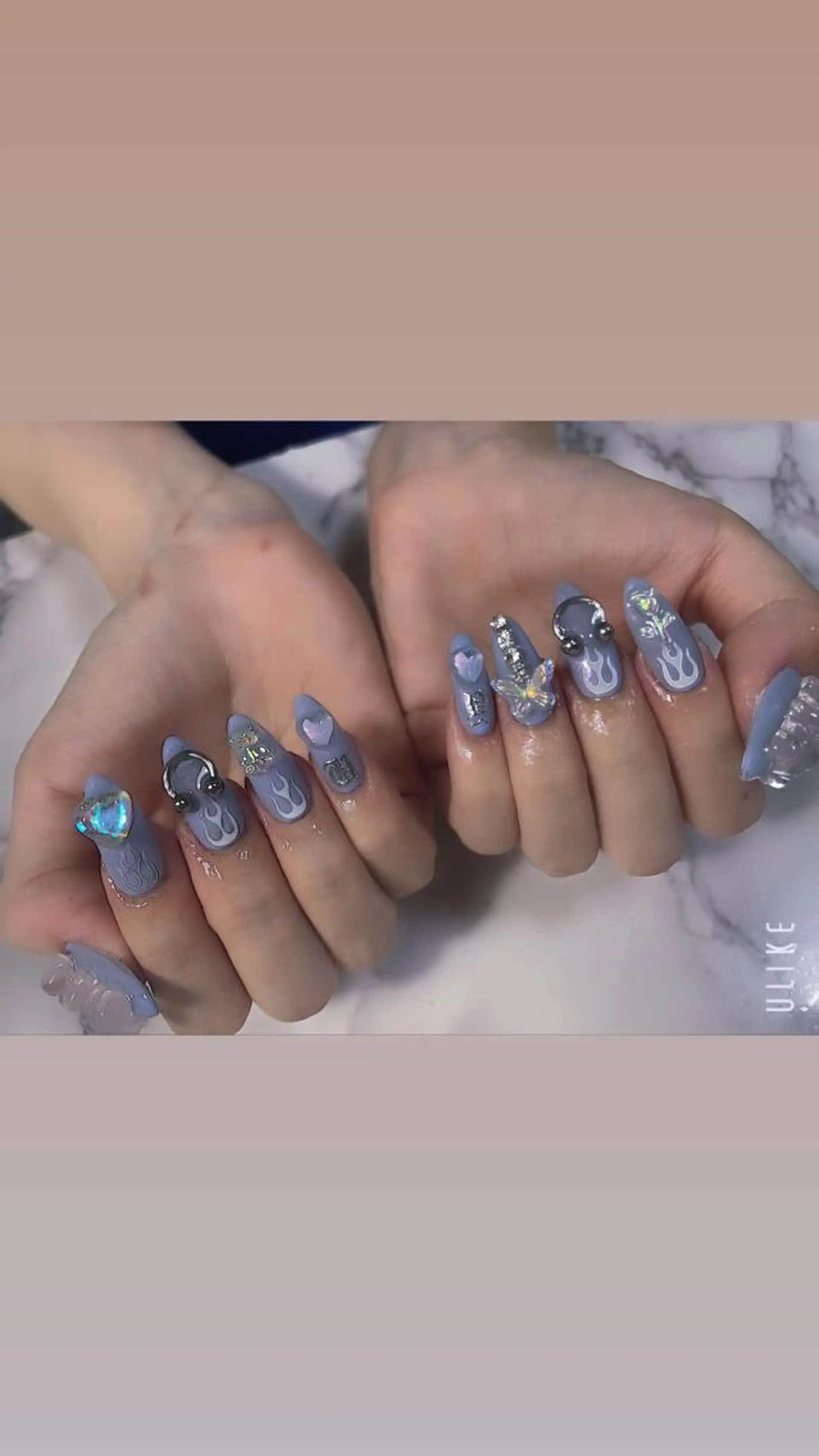 ネイル 高草木 桃香のネイルデザイン