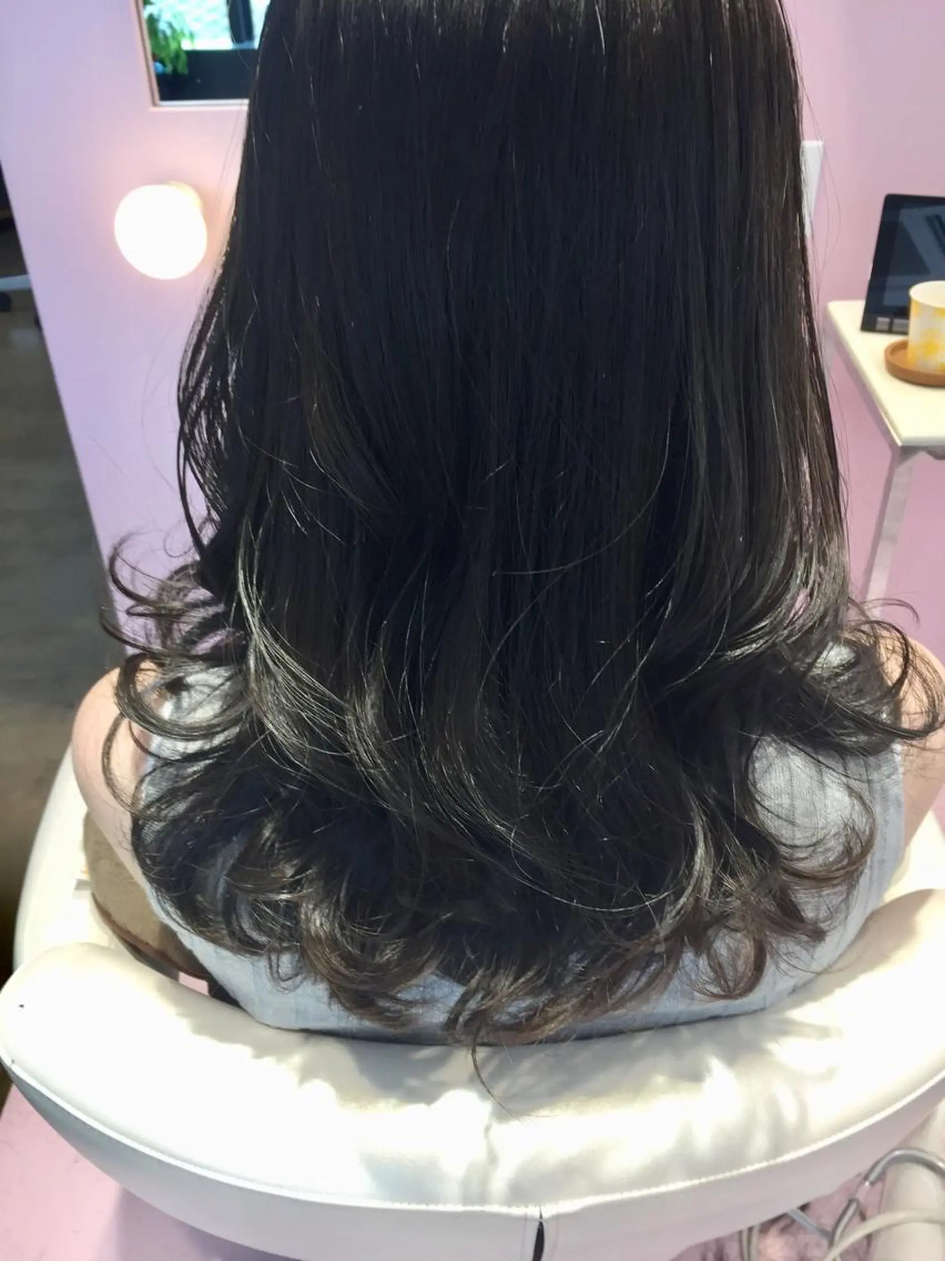 セミロング アッシュ カット ヘアカラー トリートメント ヘッドスパ 所渉/韓国レイヤー /ウルフカットのヘアスタイル