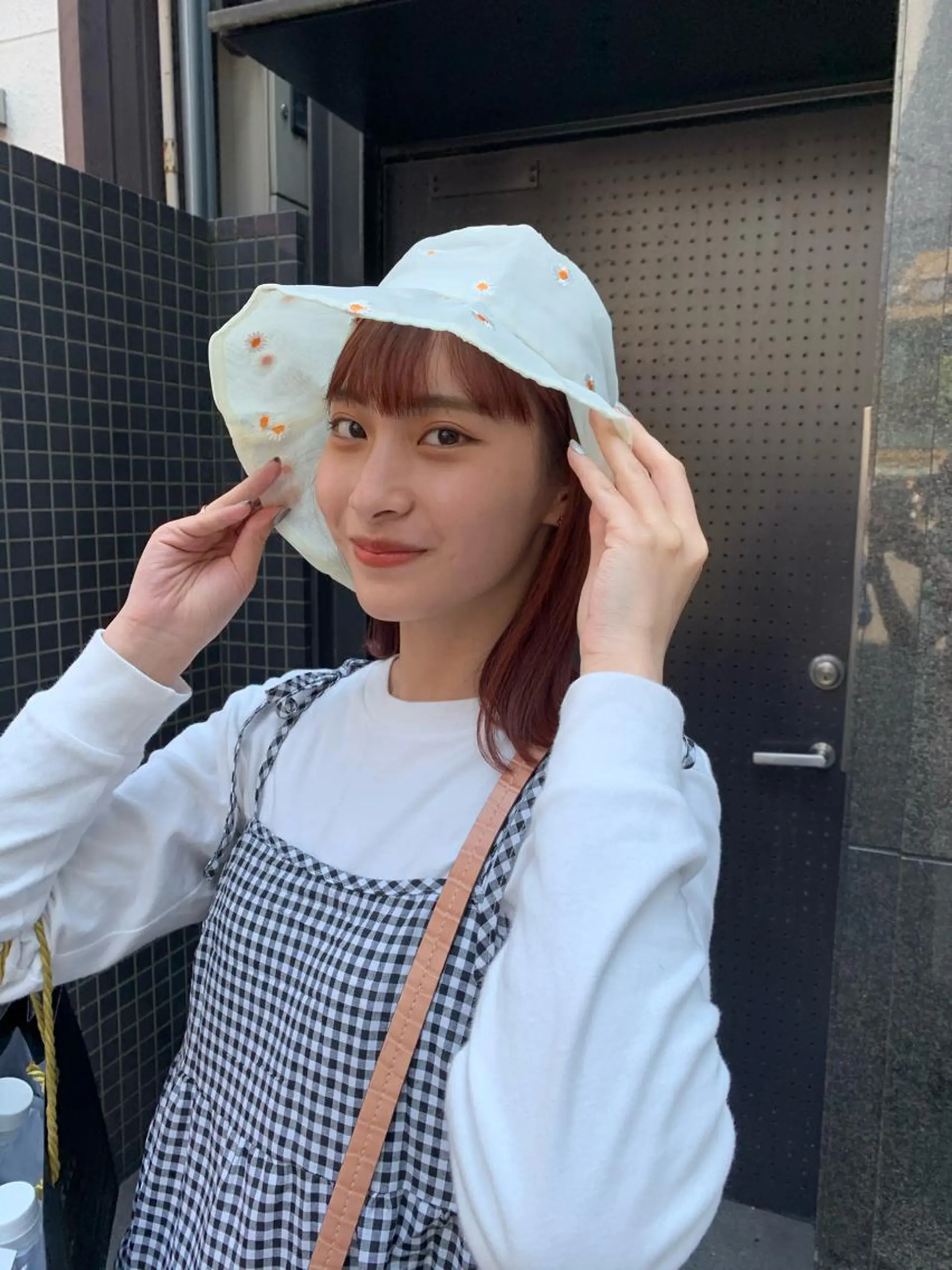 ミディアム カラー ブラウンカラー ダブルカラー ピンクカラー ピンクブラウン ヘアカラー 美髪・シールエクステ ホソタニリョウコのヘアスタイル