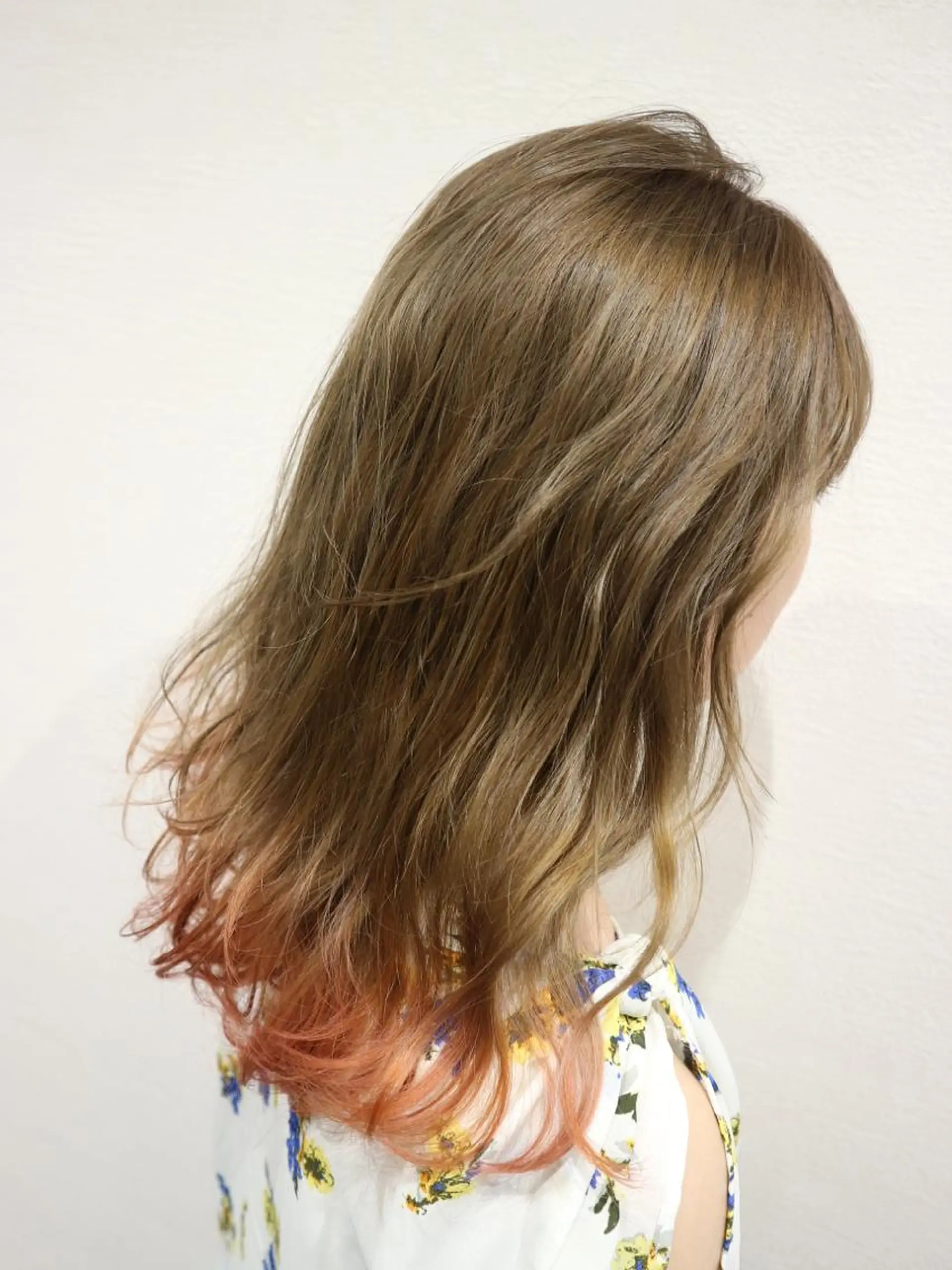 セミロング 東風上 亮介のヘアスタイル