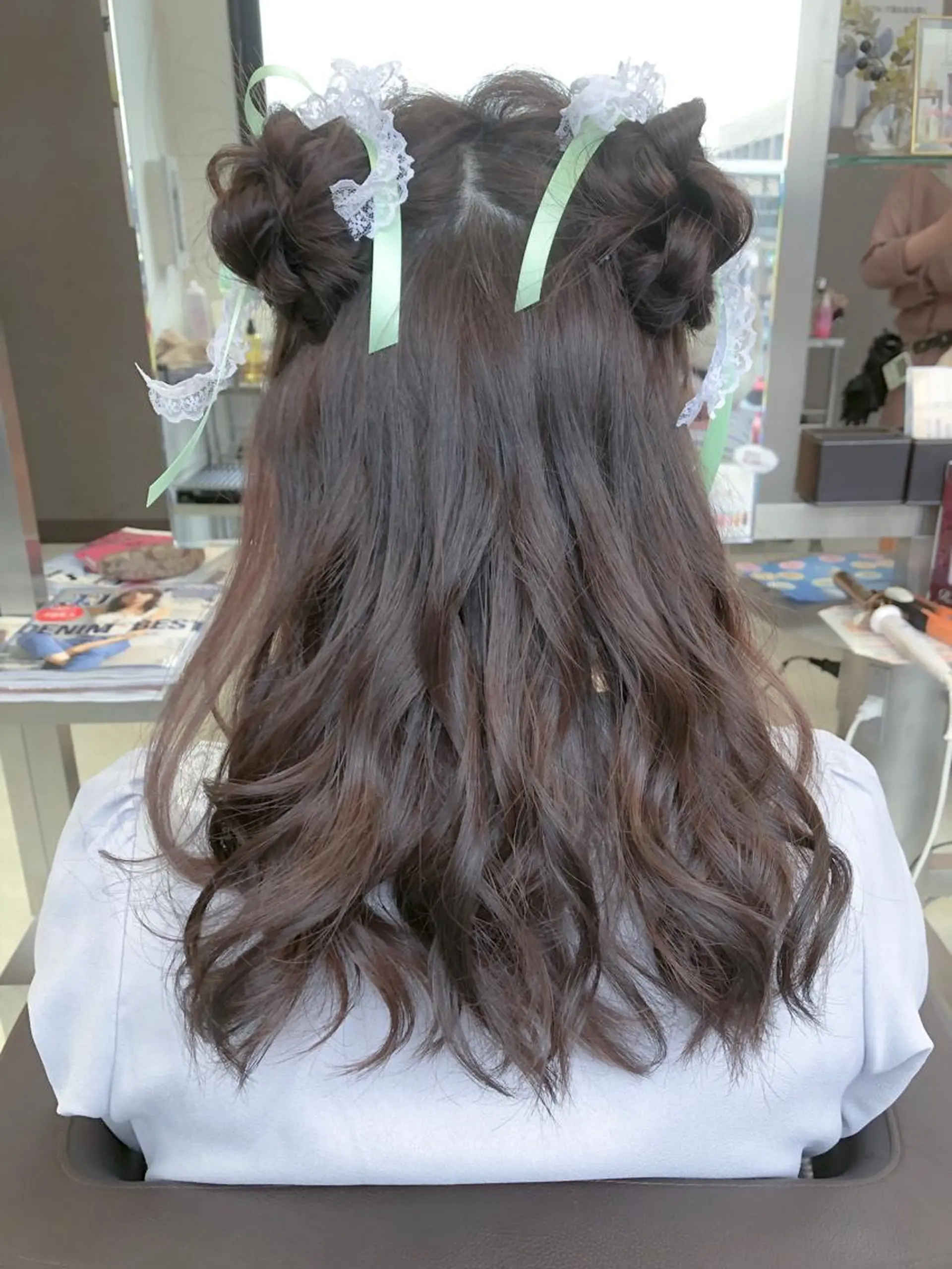 ロング ヘアアレンジ ハーフアップ お団子ヘア un所属・un 溝の口 伊豆本のマツエク・マツパデザイン