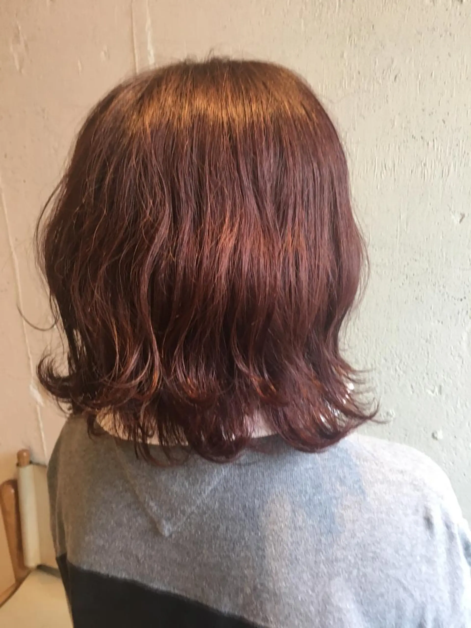 ショート ヘアカラー フジサキ ケンのヘアスタイル