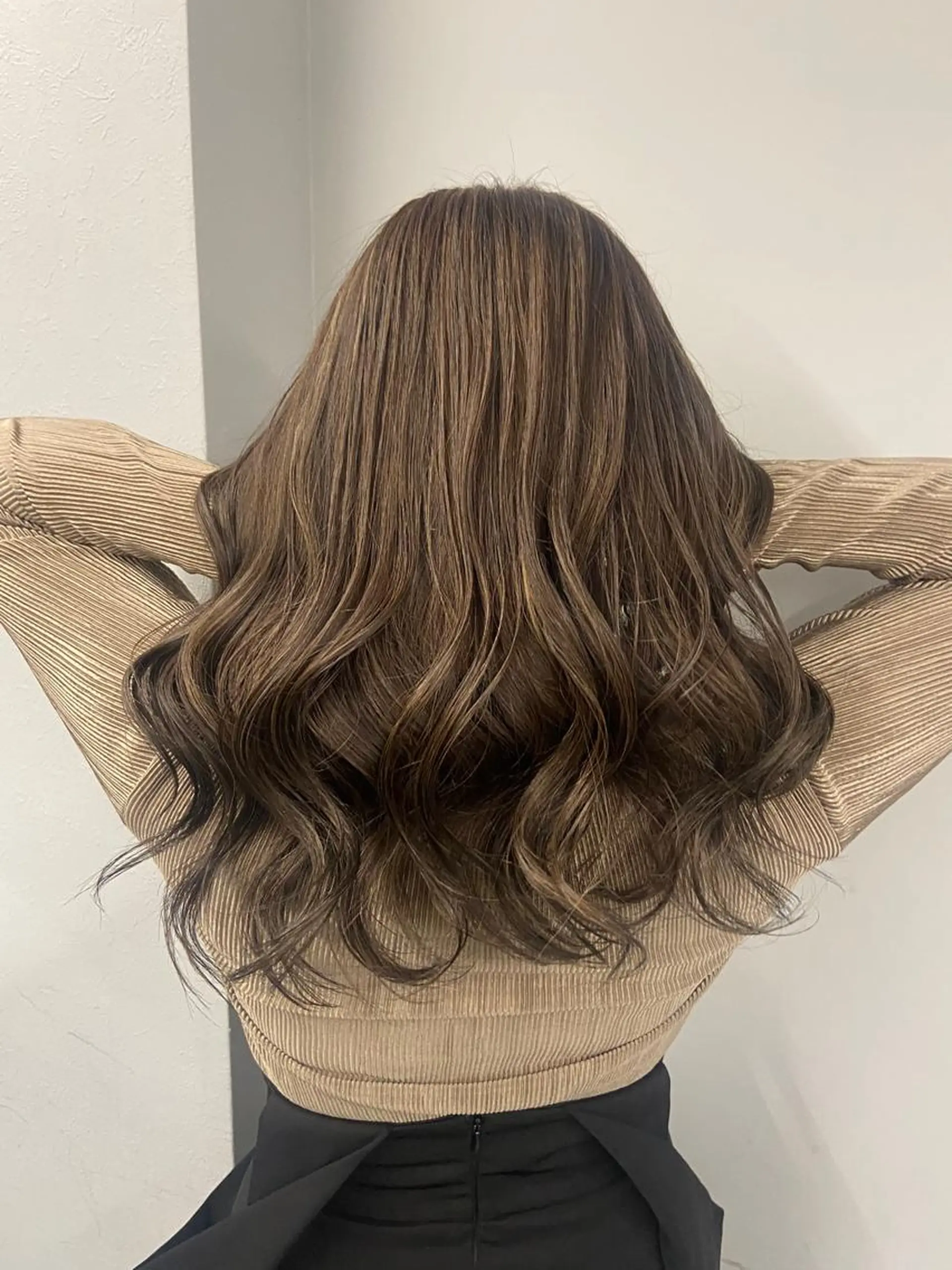 ロング カラー natsumi / N°ariaのヘアスタイル