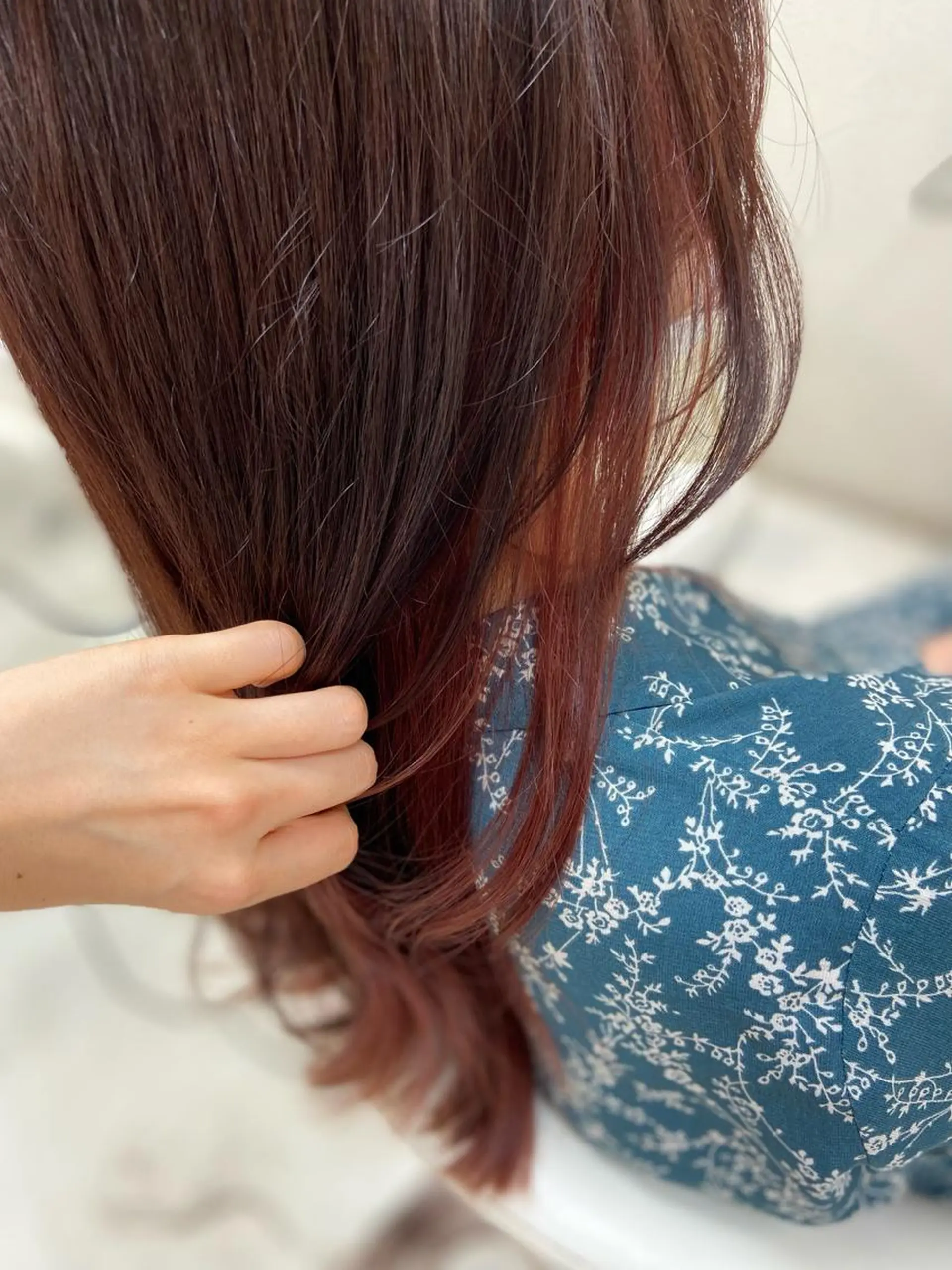 ロング カラー ブラウンカラー インナーカラー ピンクカラー ピンクブラウン 菊地 美憂のヘアスタイル