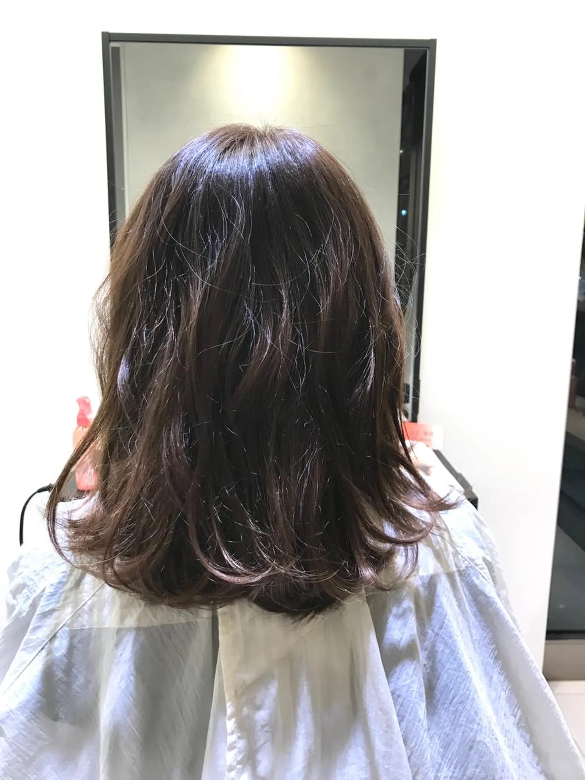 ミディアム カラー アッシュ ベージュカラー ハイライトカラー ハイライト Renatus店長 金子裕美のヘアスタイル