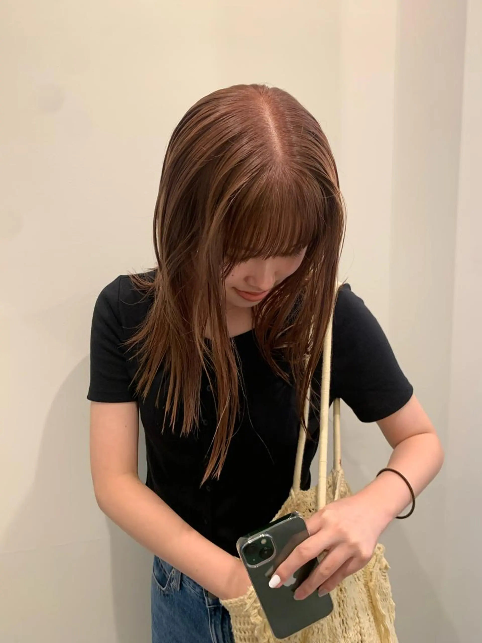 セミロング カラー メンズ メンズブリーチ ベージュカラー ブリーチ ピンクカラー ピンクベージュ ヘアカラー 落合希 Olivebeigeのヘアスタイル