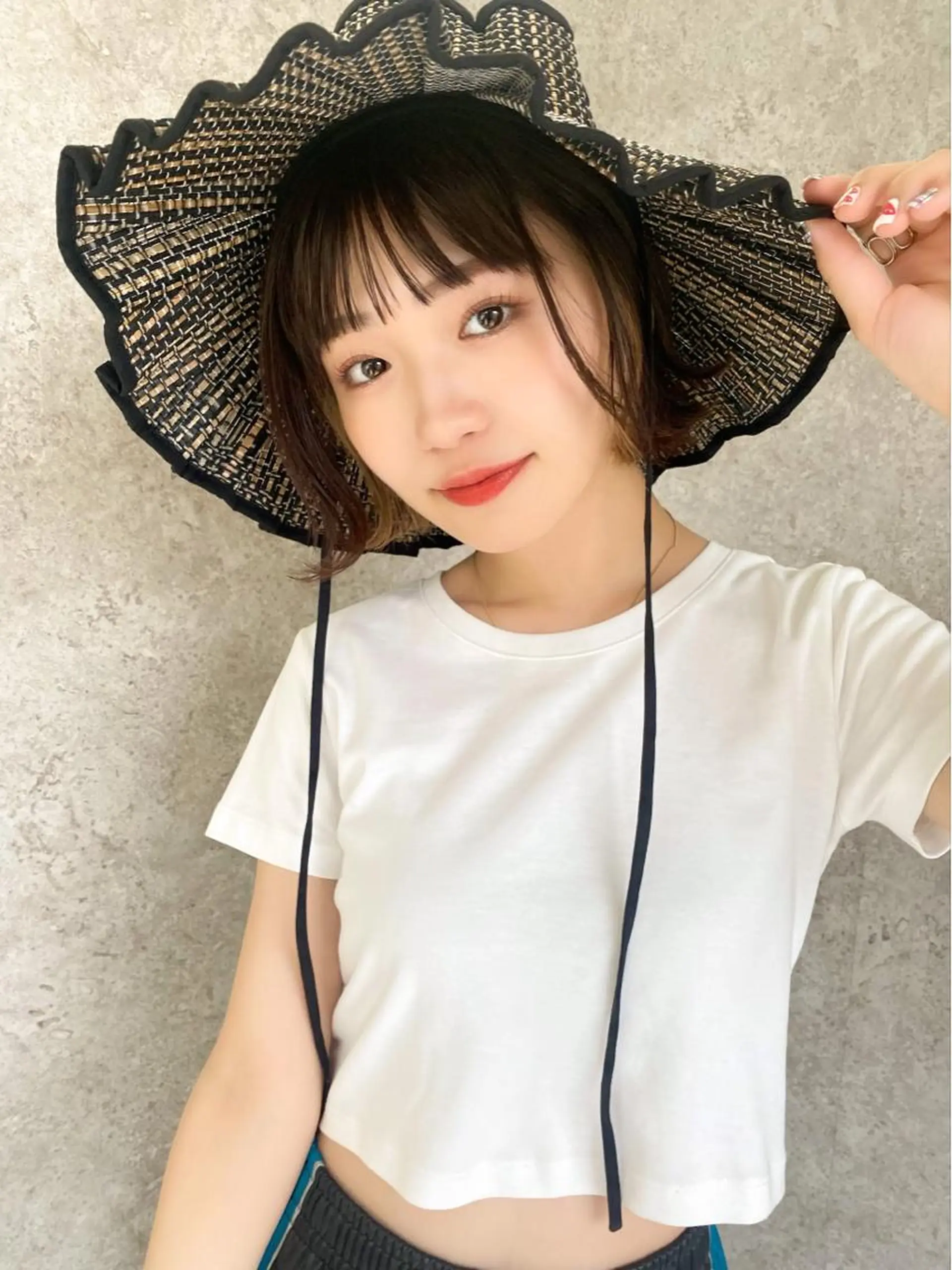 ミディアム カット ヘアカラー ボブ顔周り 韓国遠藤小雪のヘアスタイル