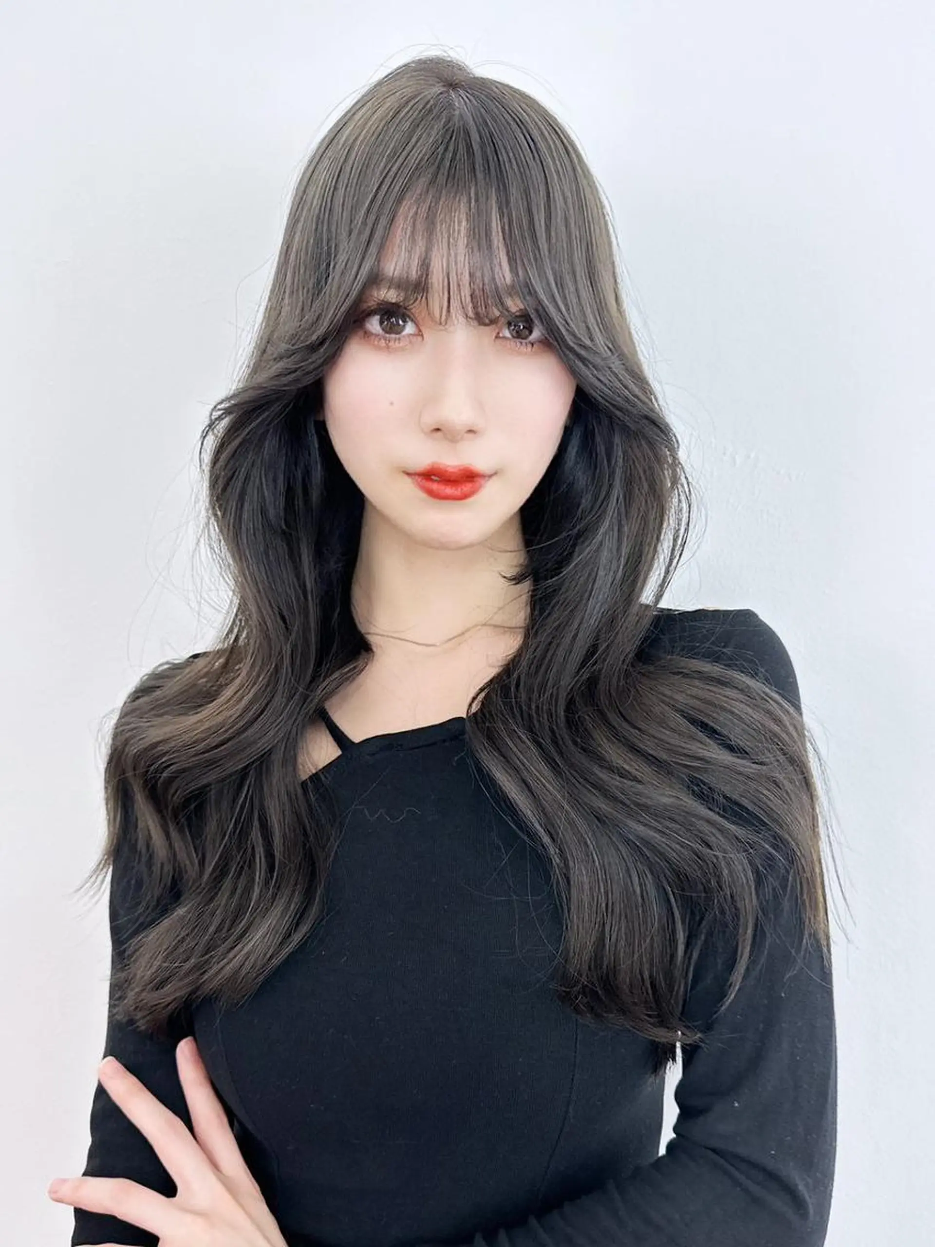 セミロング カラー パーマ ヘアアレンジ グレージュ オリーブグレージュ オリーブグレー レイヤーカット カット ヘアカラー トリートメント ITbyALBUM 下北沢店のヘアスタイル