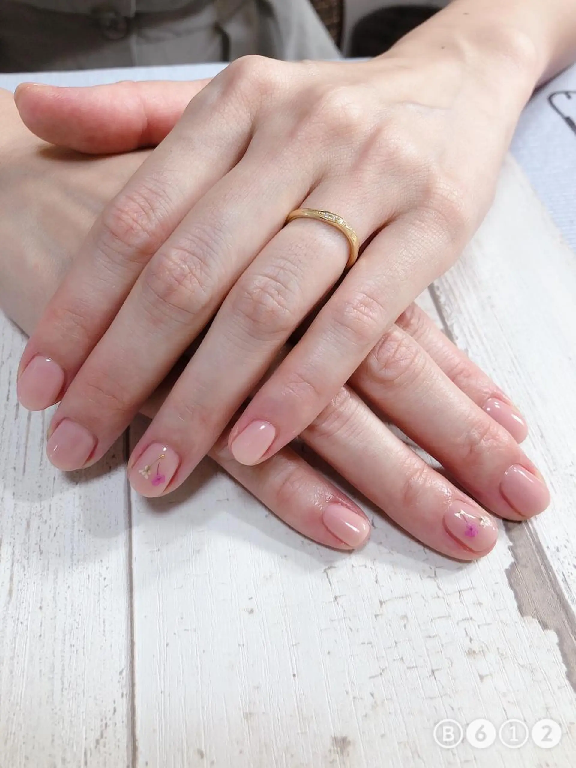 ネイル ピンク 北浦和 自爪育成ケアのネイルデザイン