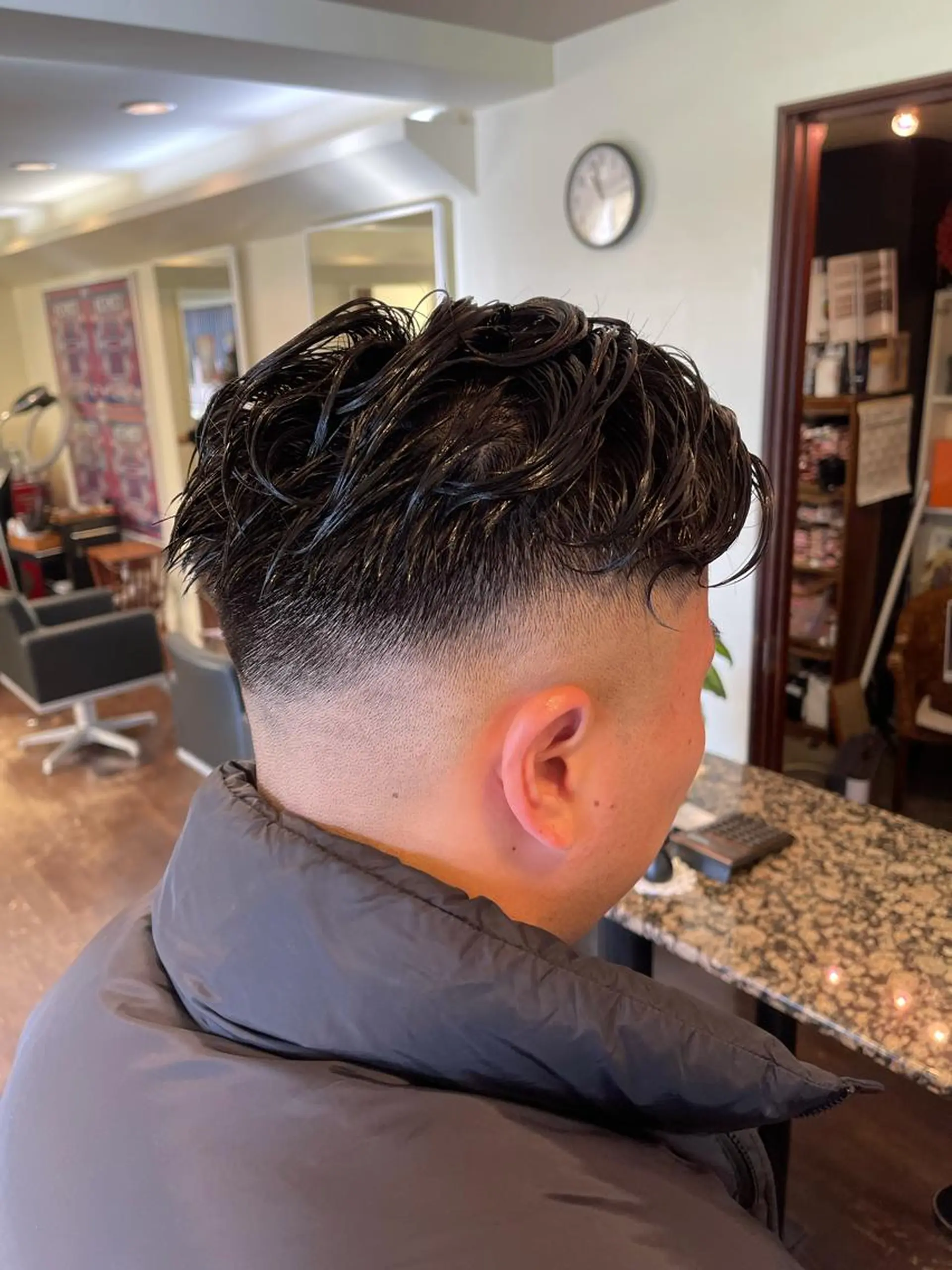 ショート パーマ メンズ フェードカット 刈り上げ カット peakshair所属・髪質改善/メンズパ ーマ𝒀𝑼𝑻𝑶のヘアスタイル