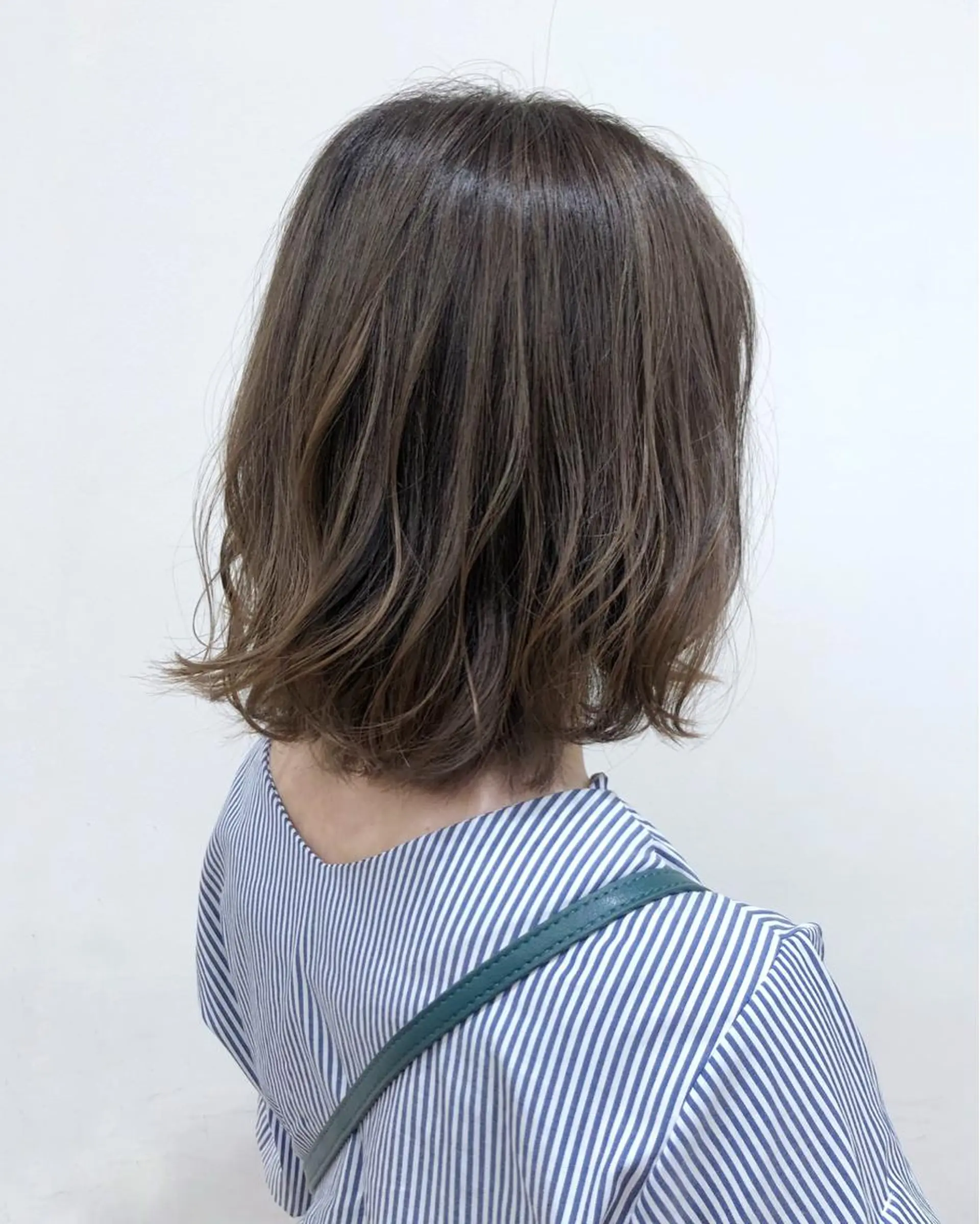 ミディアム カラー KANAMI日暮里 韓国ヘア・メイクのヘアスタイル