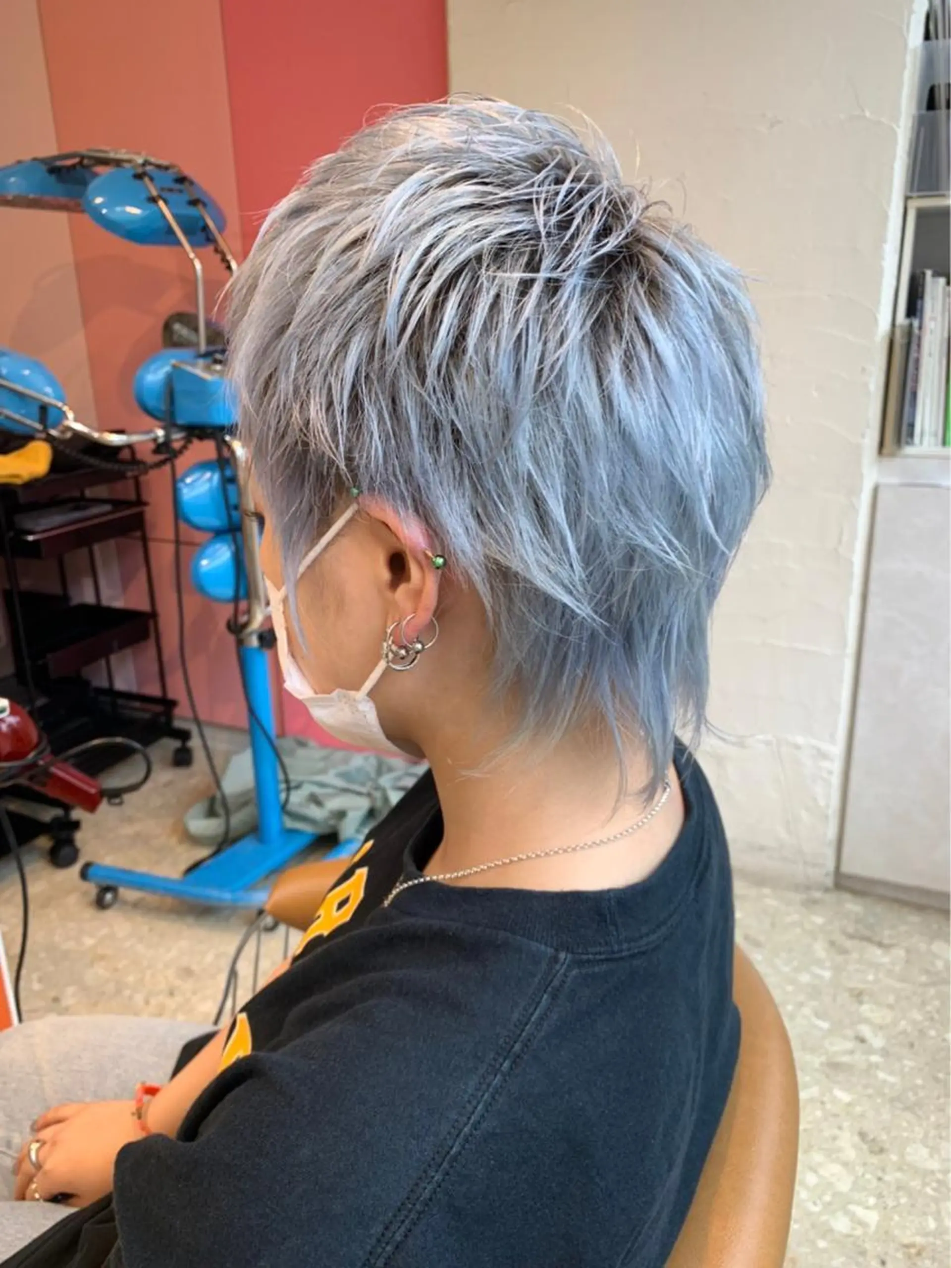 ショート 柔らかオリーブカラー 透明感カラー古澤羅威のヘアスタイル