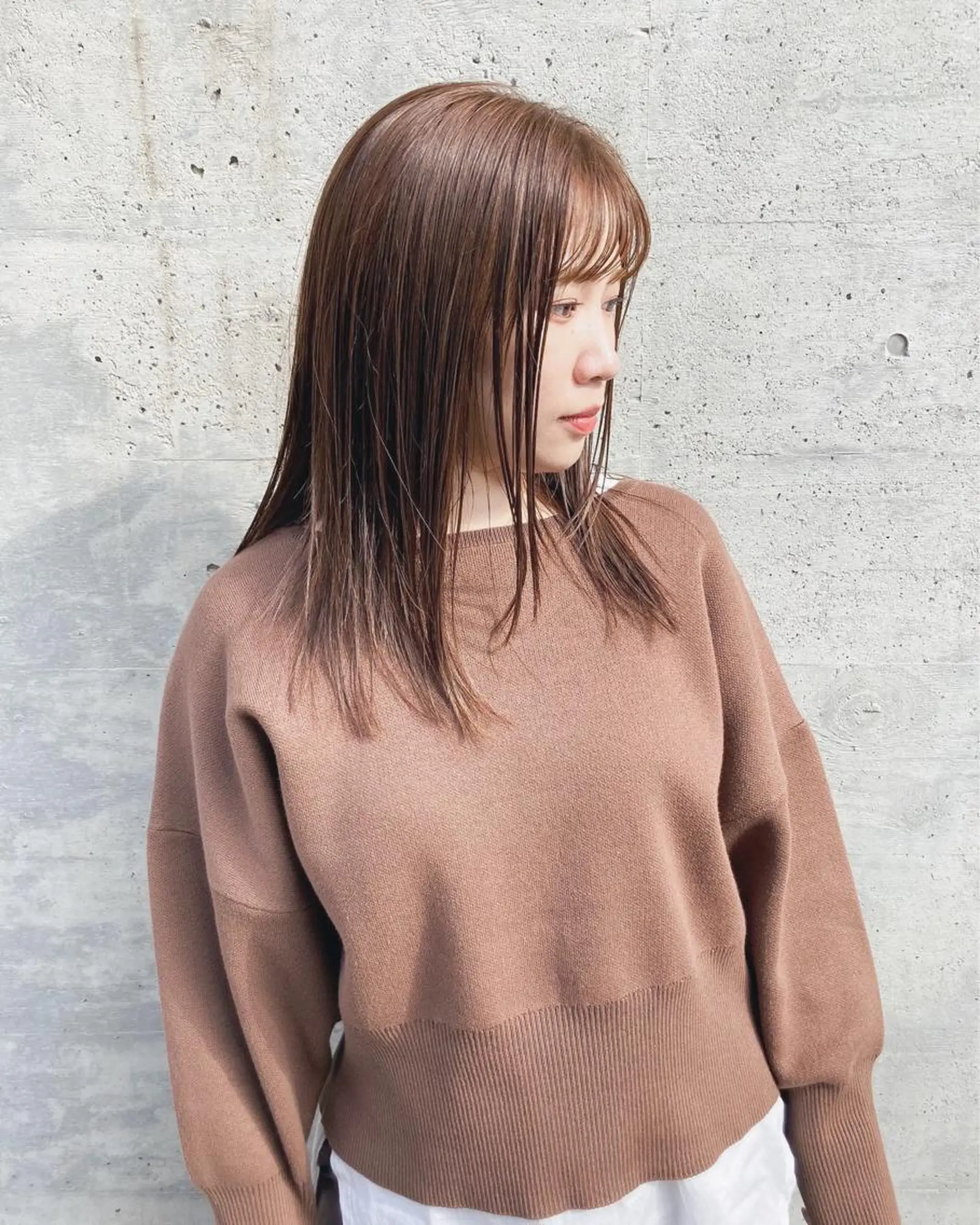 ミディアム 金田 夏野のヘアスタイル