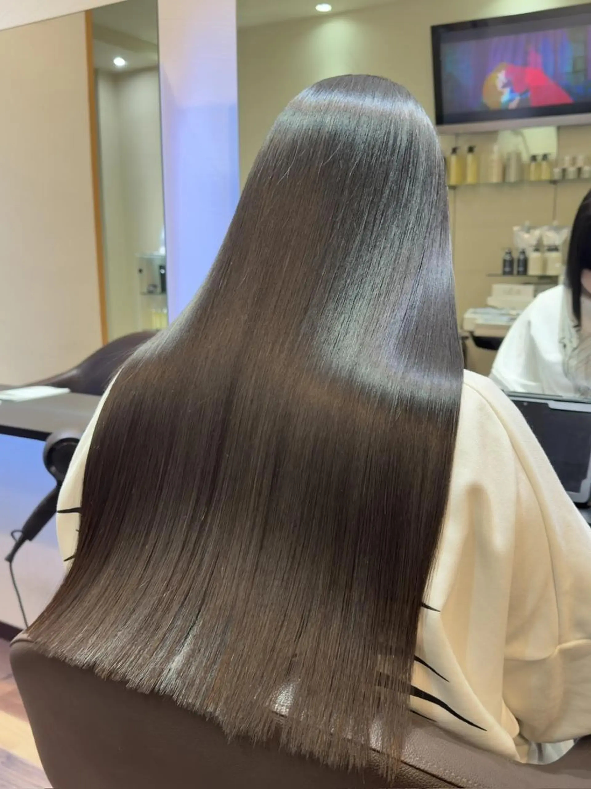 ロング 縮毛矯正 トリートメント 作田 洋介のヘアスタイル