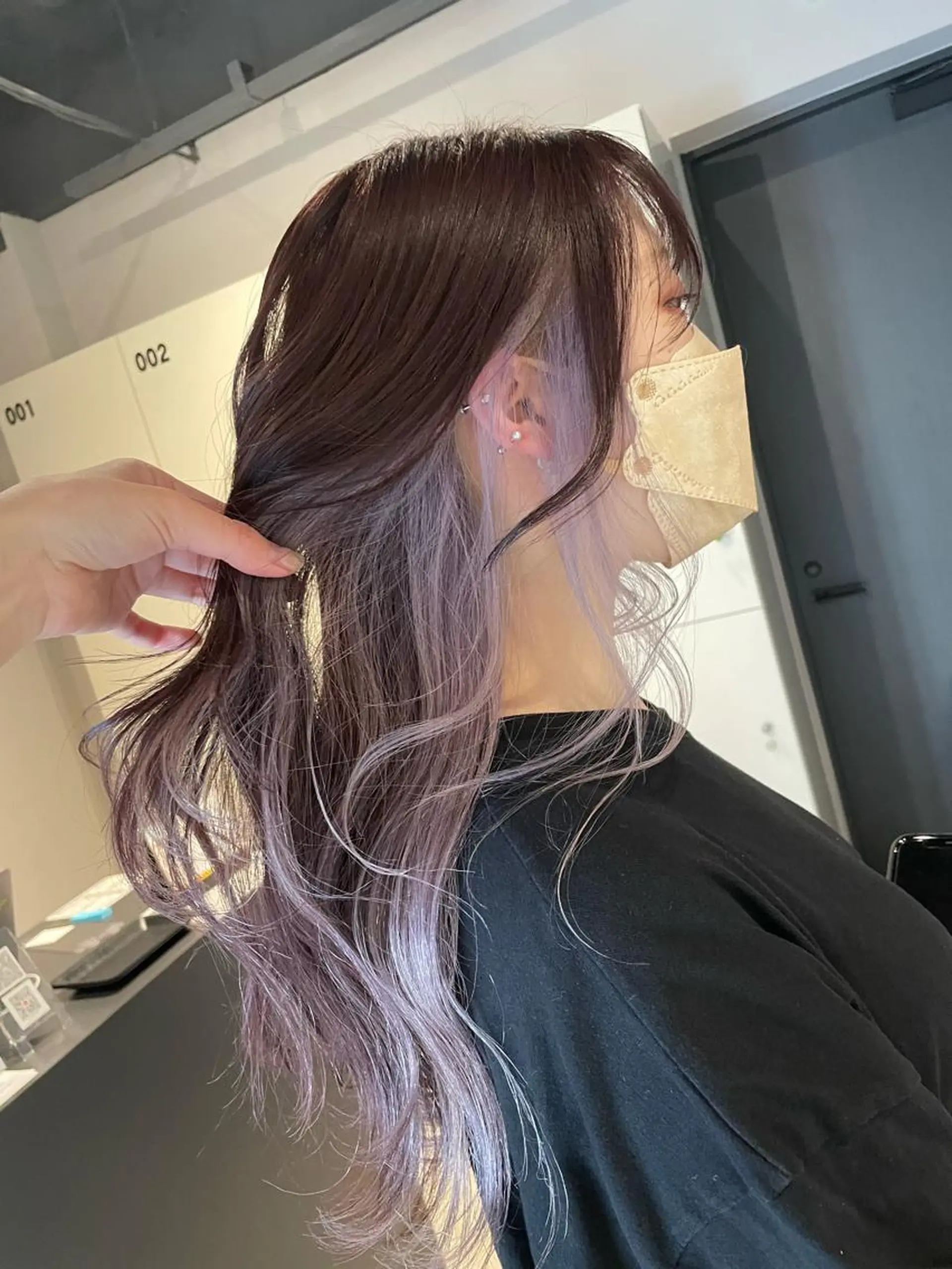 セミロング カラー イヤリングカラー ヘアカラー トリートメント ブリーチ👩‍🦳/ ‪✂︎MANAMIのヘアスタイル