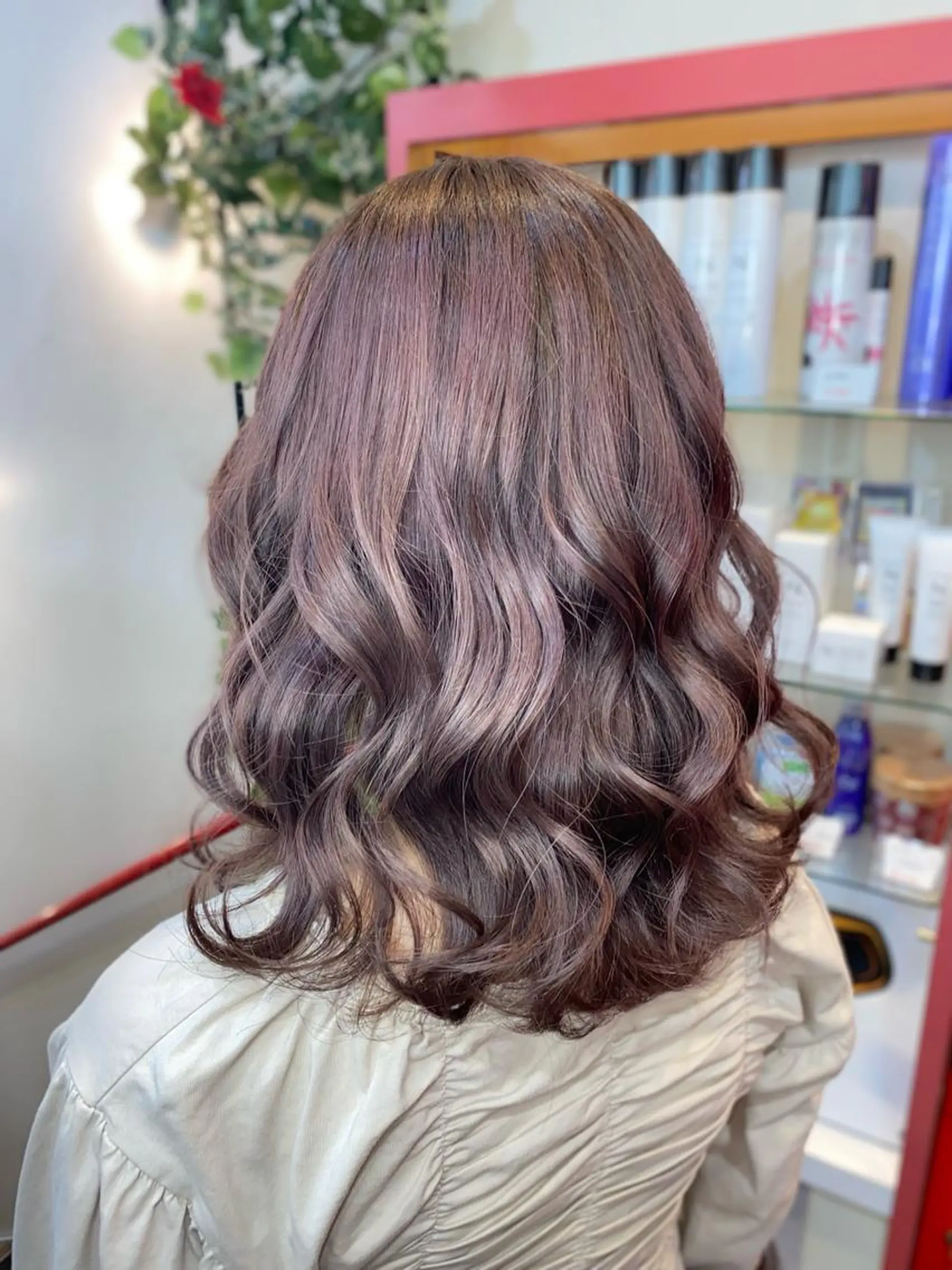 ミディアム アッシュ ヘアカラー ゆぴ☾‪/推しカラー /ハイトーンのヘアスタイル