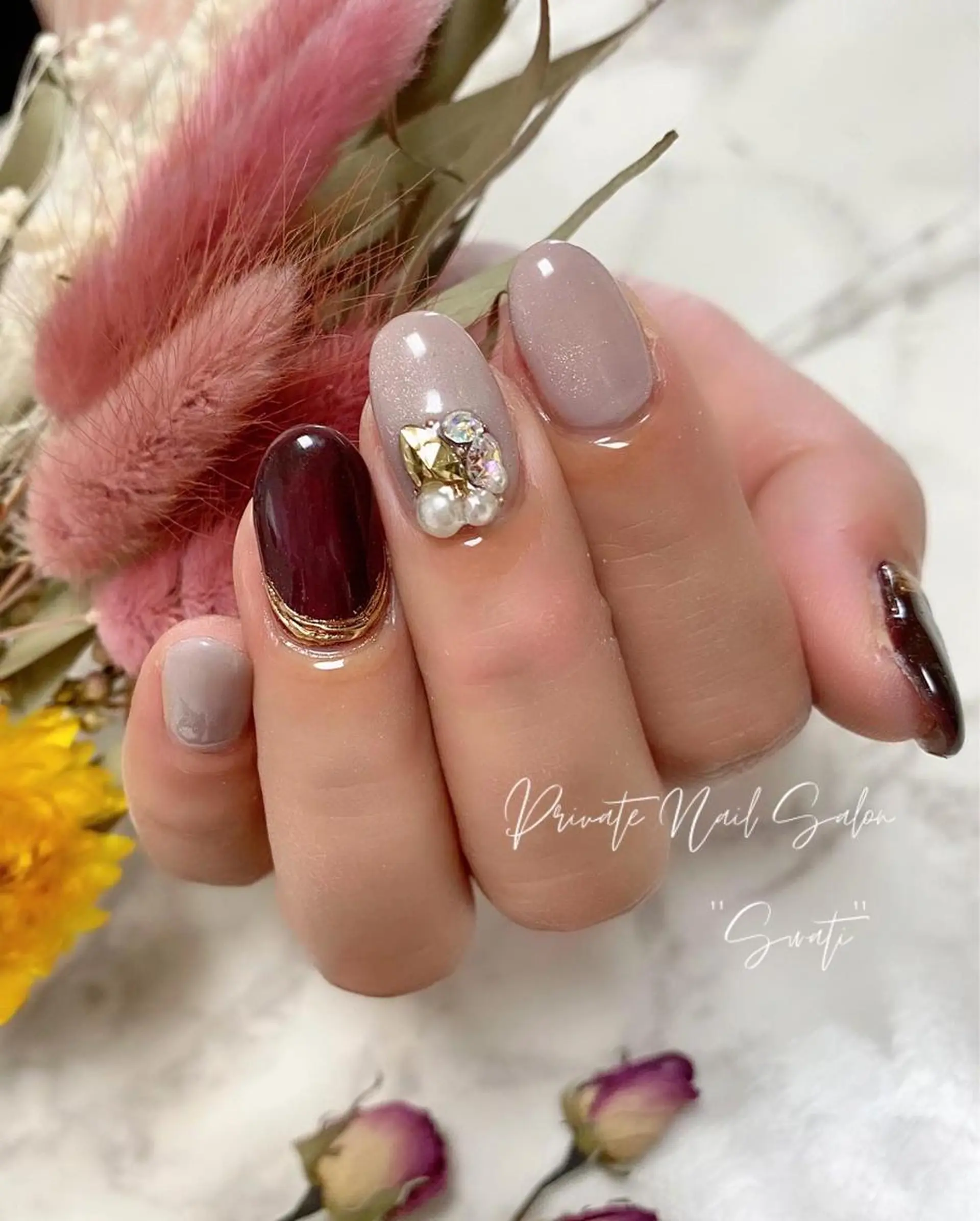 ネイル アートネイル オフィスネイル 冬ネイル yuko （ネイリスト）のネイルデザイン