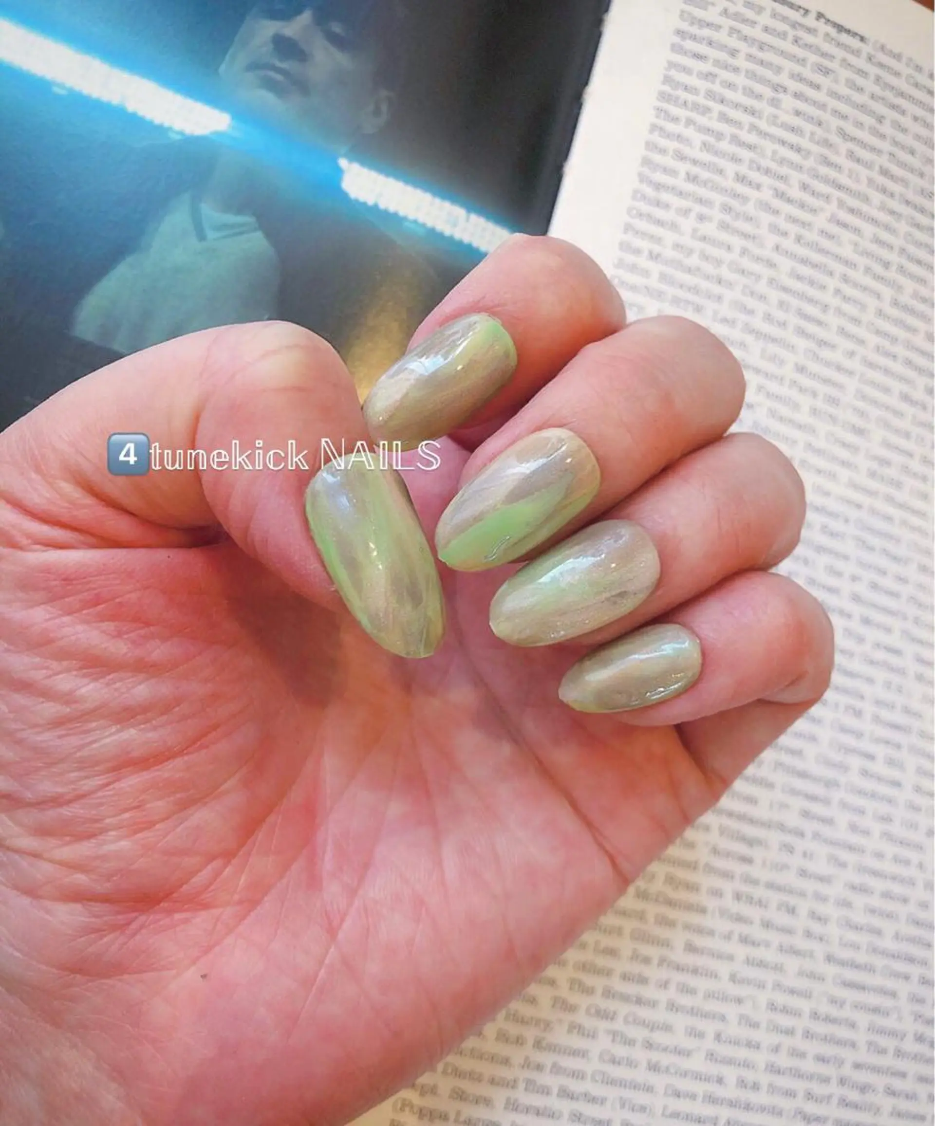 ネイル ニュアンスネイル 4tunekick NAILS(フォーチュンキックネイルズ)所属・光森 淳子のネイルデザイン