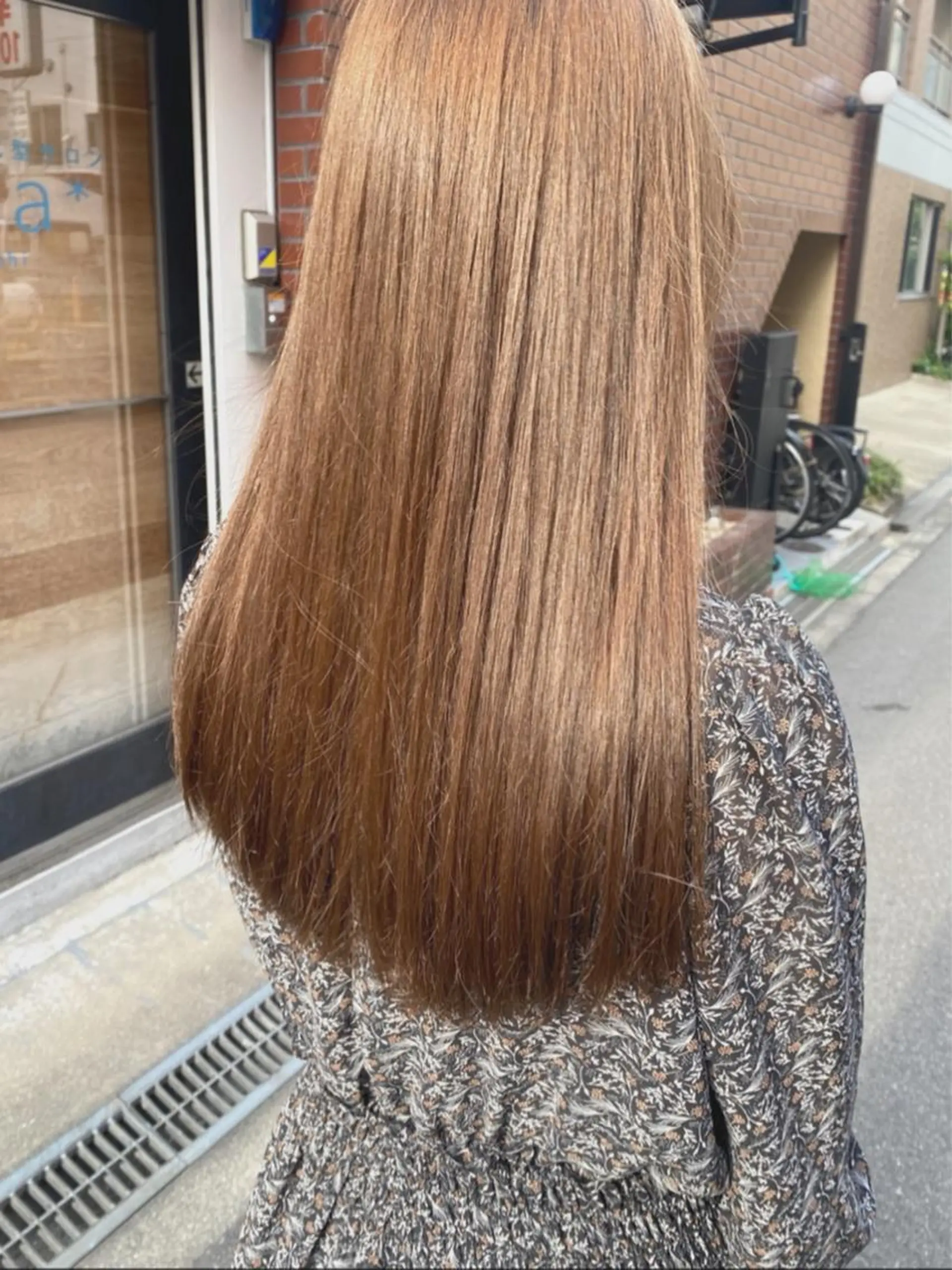 ロング カラー ブリーチ ハイトーンカラー ブリーチなしカラー newi京橋 【sachi】のヘアスタイル