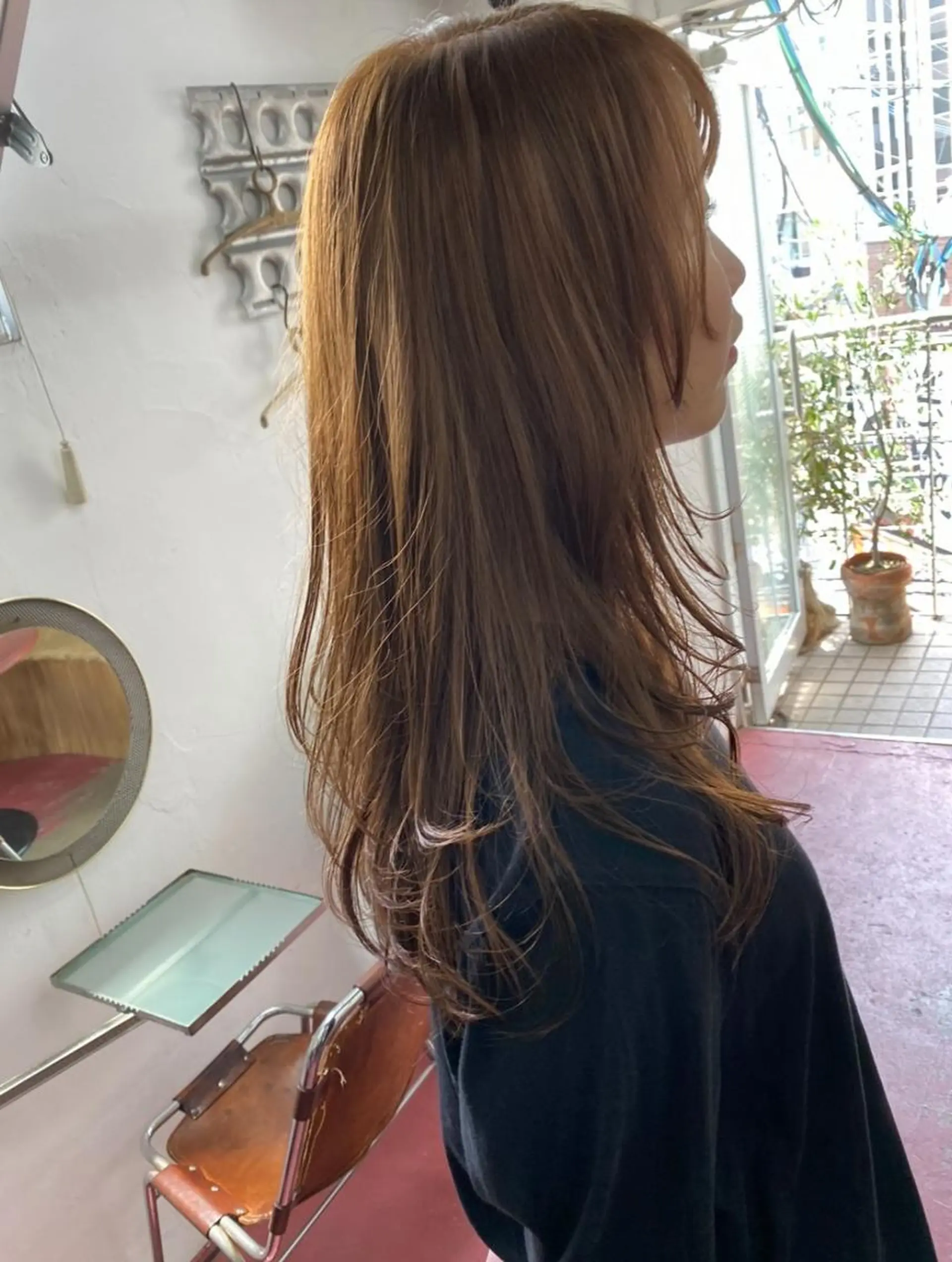 ロング カラー qiie ワンカラー ダブルカラーのヘアスタイル