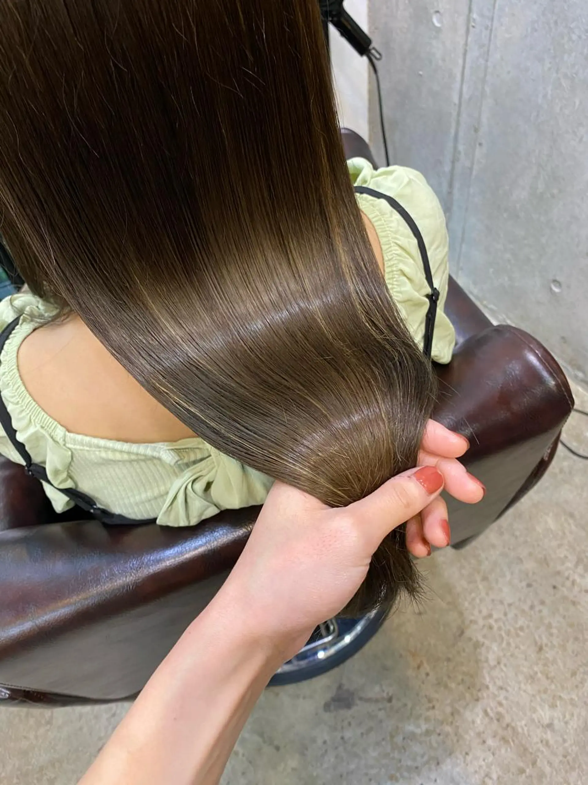 ロング ハイライト 髪質改善 ヘアカラー トリートメント youres hair 髪質改善トリートメント&ヘッドスパ　恵比寿本店【ユアーズ　ヘア】所属・✨美髪エステ✨ 佐々木みなみのヘアスタイル