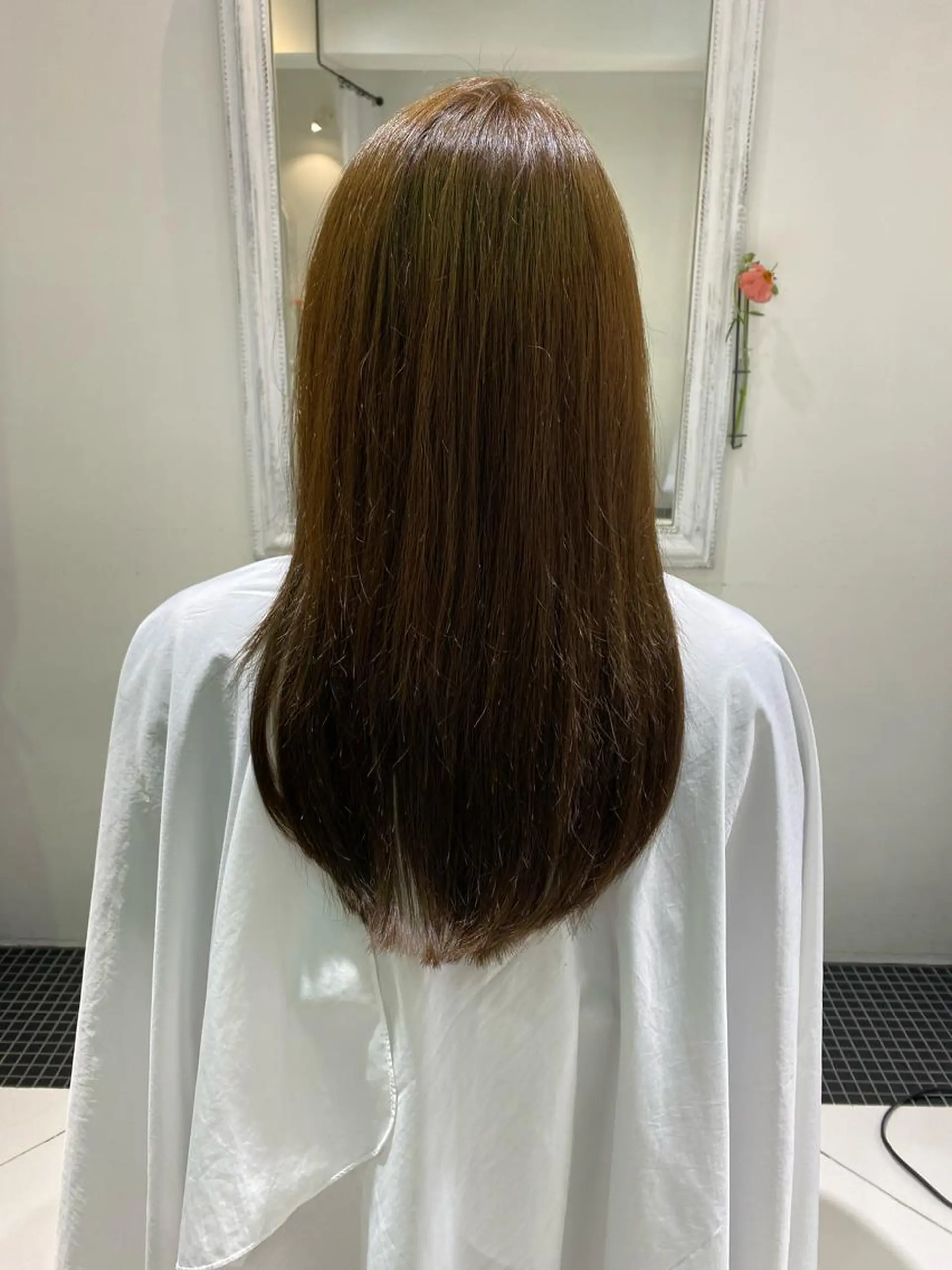 セミロング カラー ヘアカラー ducha所属・DUCHA Tomida naoのヘアスタイル