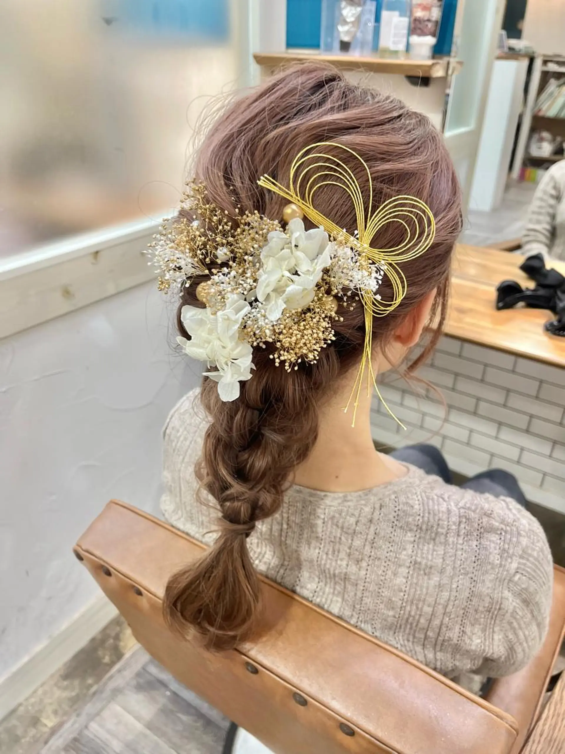 ヘアアレンジ 成人式 結婚式・ブライダル ヘアセット 🫧tomoka 透明感カラー🫧のヘアスタイル