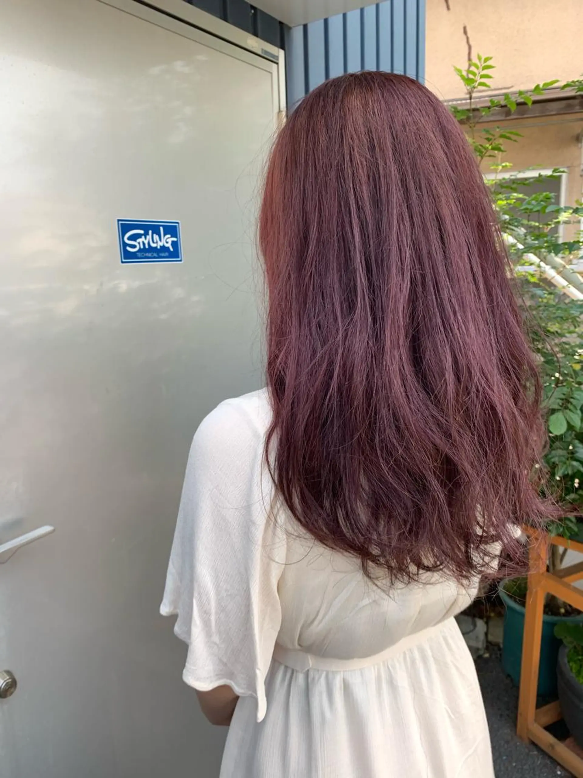 ロング カラー カシス Tina所属・「Tina」一木 智之のヘアスタイル