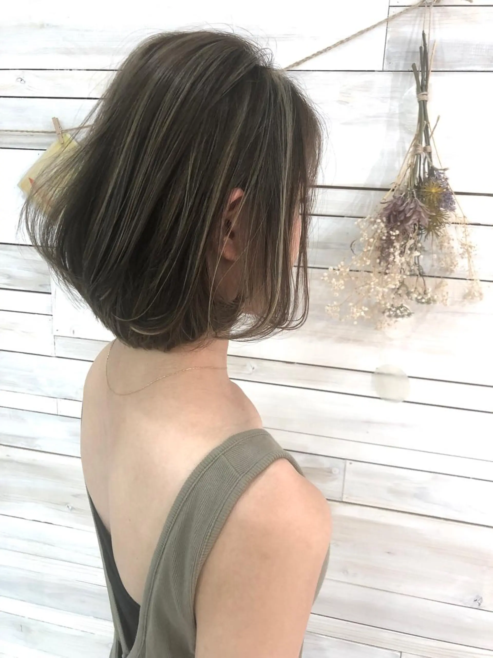 カラー カット attrait アトレ湘南台所属・💎ブリーチ／ボブ 💎ハルのヘアスタイル