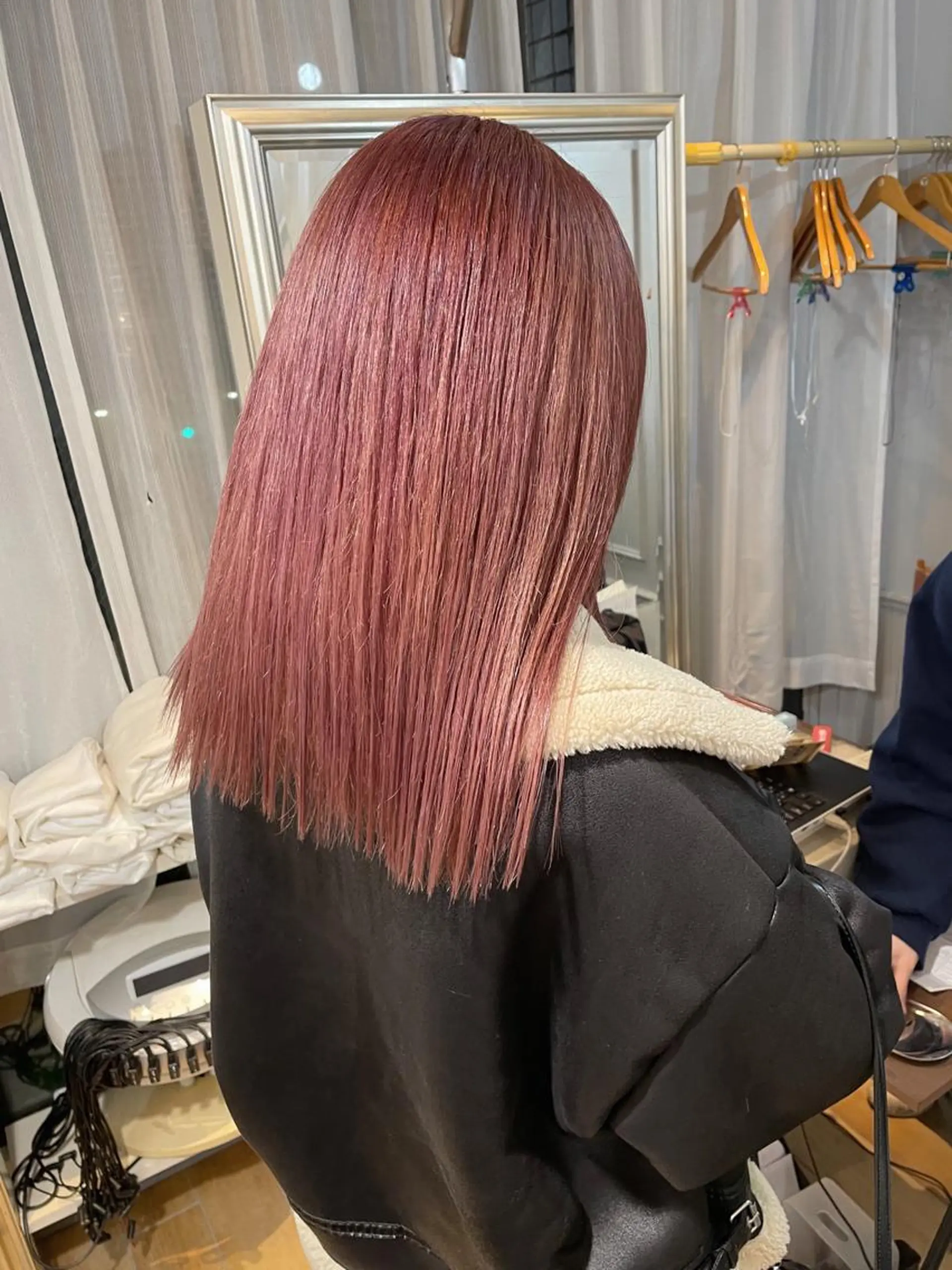 ロング カラー ヘアカラー トリートメント 切りっぱなしボブ ソノキユウカのヘアスタイル