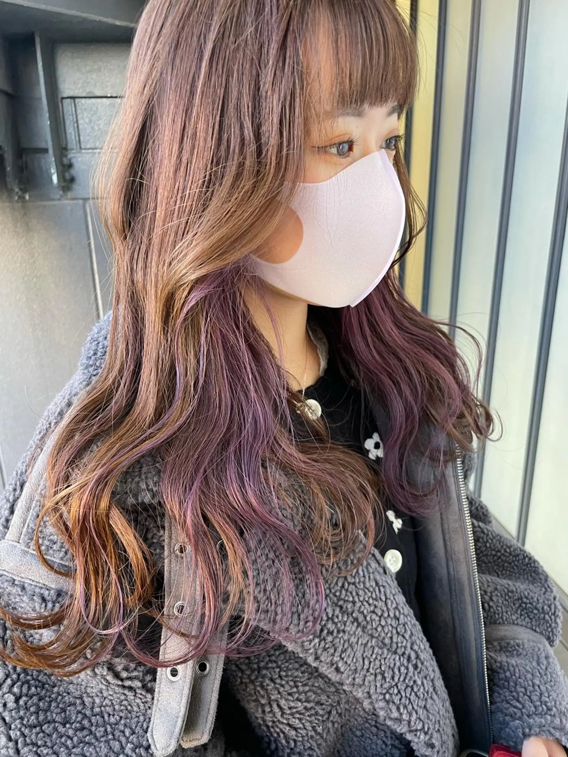 ミディアム カラー ヘアアレンジ ブリーチ イヤリングカラー ラベンダーカラー ヘアカラー トリートメント 🦄インナーカラー 🦄貫井彩花のヘアスタイル