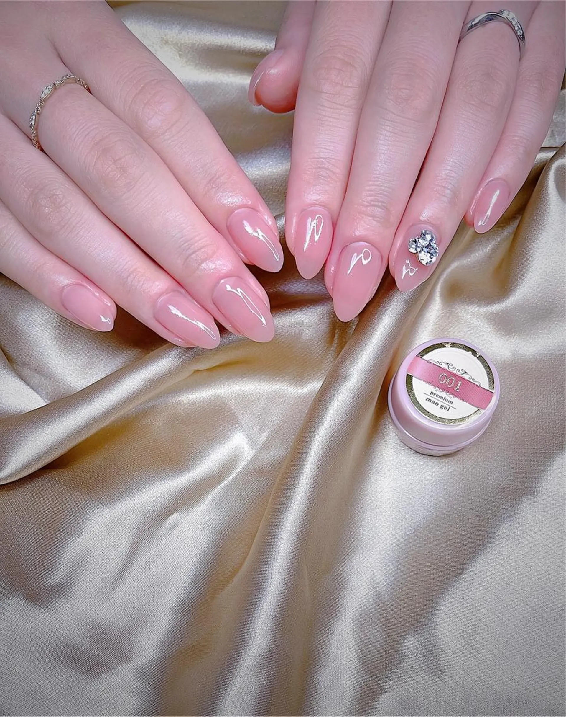 ミディアム めぐみのネイルサロン 惠のネイルデザイン