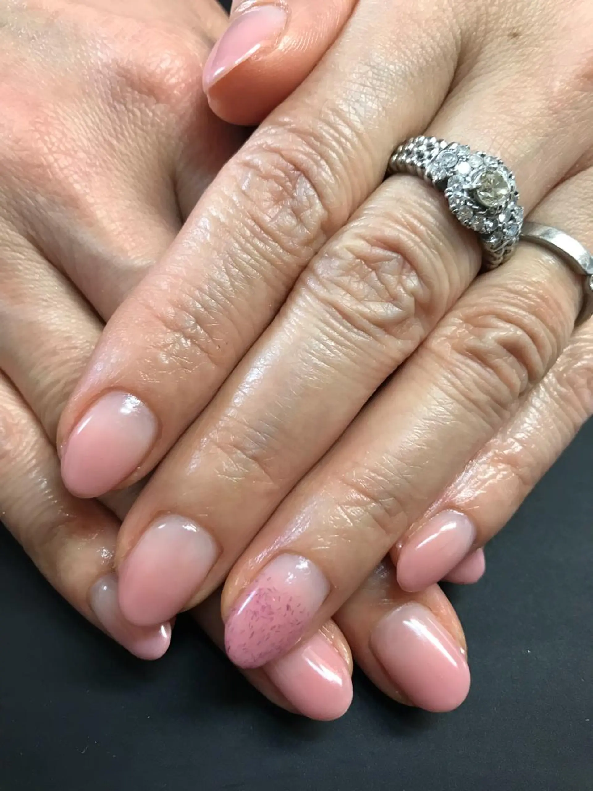 ネイル ハンドネイル みんなの店所属・仲谷 つかさのエステ・リラクイメージ