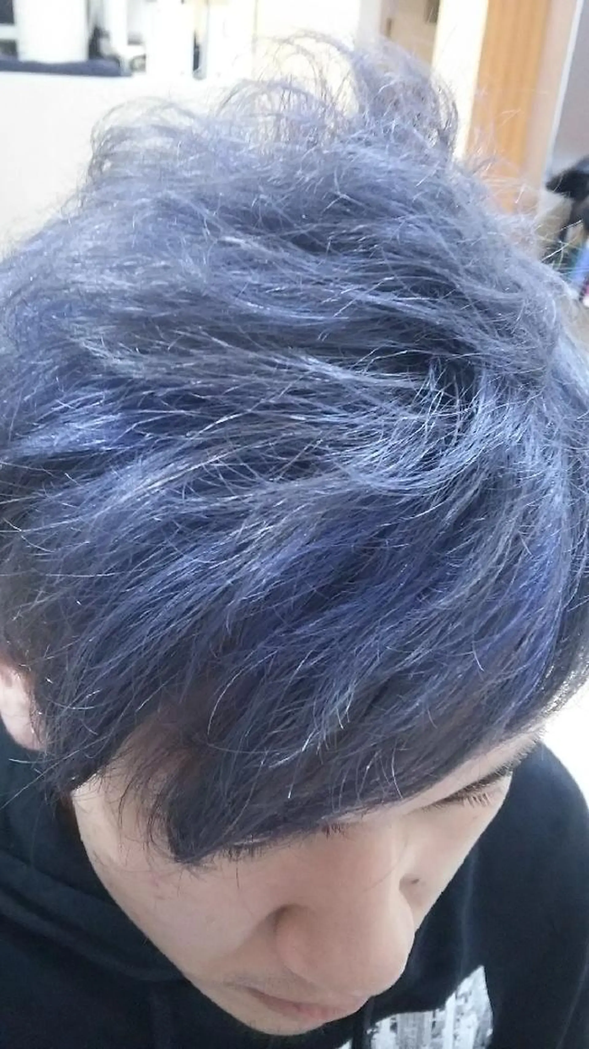 カラー アッシュ ブリーチ ブルーカラー ブルーアッシュ ヘアカラー 中島 作のヘアスタイル