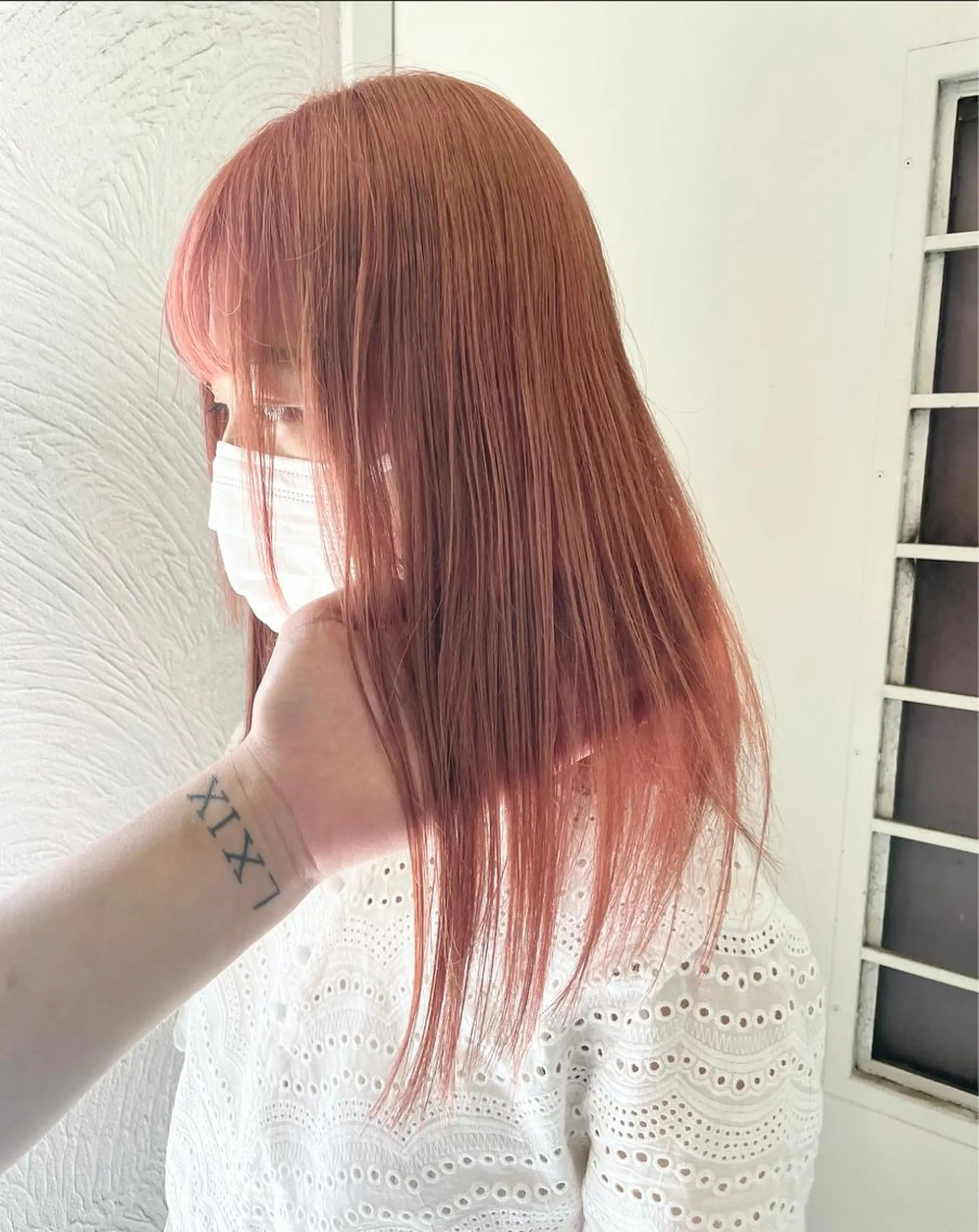 ミディアム カラー ケアブリーチ/ エクステ/レイヤーのヘアスタイル