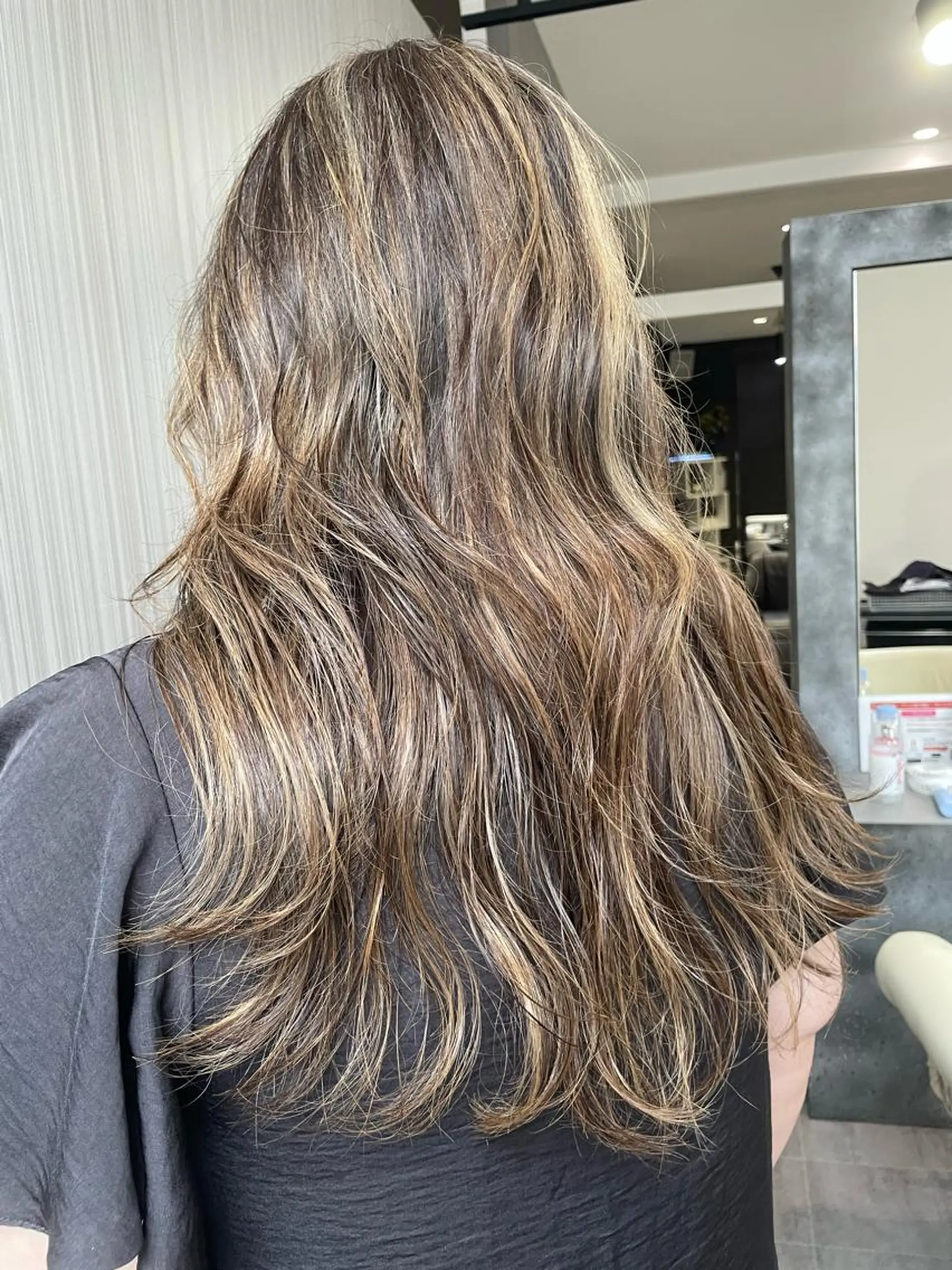 ロング カラー Merlyosaka所属・Merlyosaka 早川未来のヘアスタイル