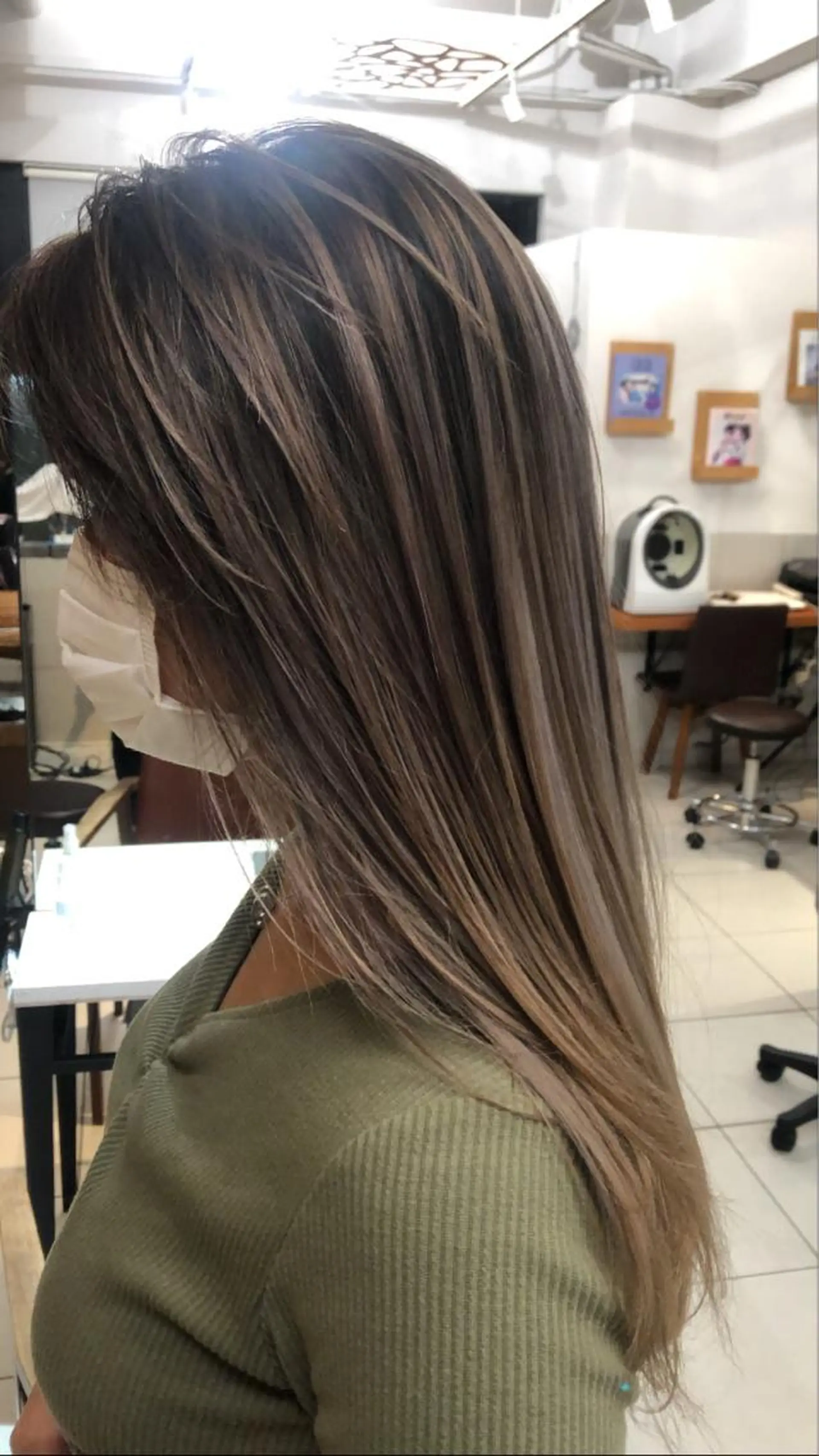 ロング レイヤーカット ロング カット ヘアカラー ハイライトバレイヤー ジュ＆縮毛矯正✨櫻野のヘアスタイル