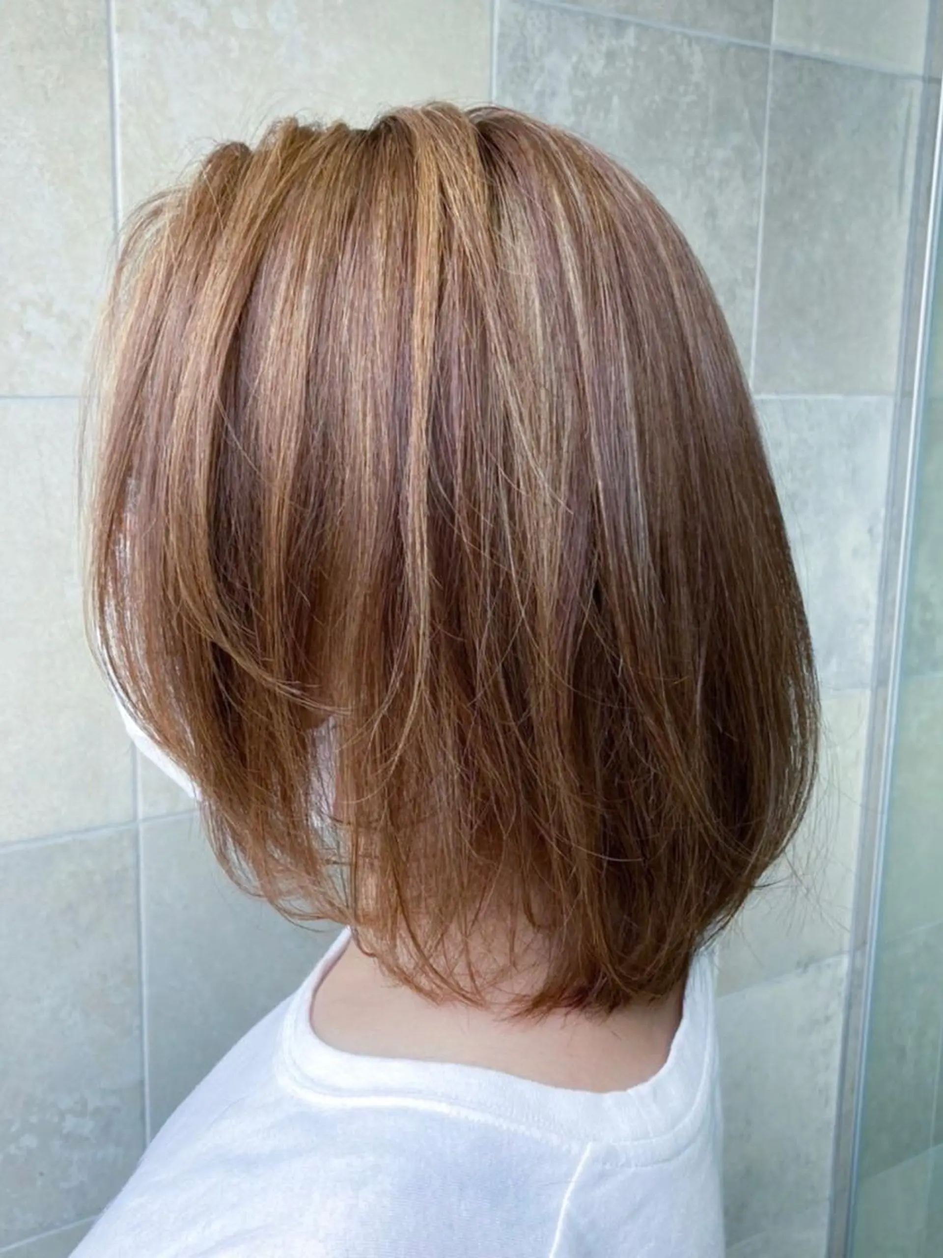 ミディアム カラー ハイライトカラー ハイトーンカラー ハイライト 田中 あかねのヘアスタイル