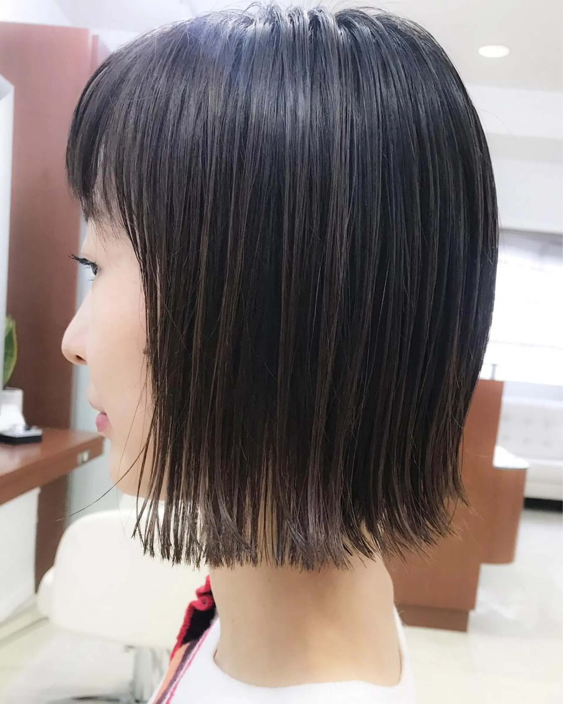 ミディアム 切りっぱなしボブ ボブ 💫カットはなんでも 得意です✂️のヘアスタイル