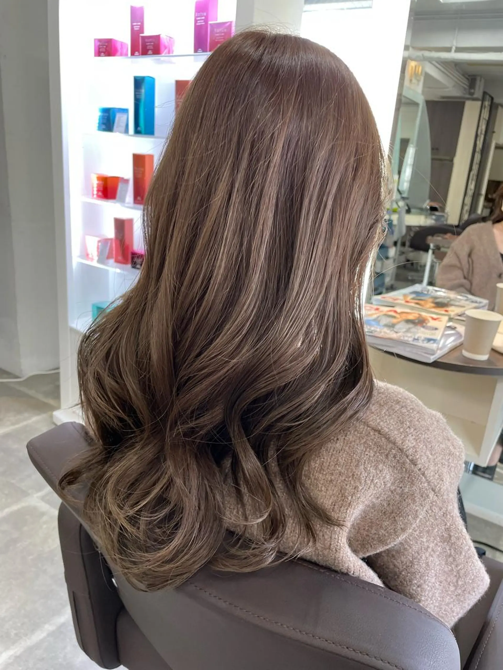 ロング カラー カット ヘアカラー トリートメント 平 ちひろのヘアスタイル