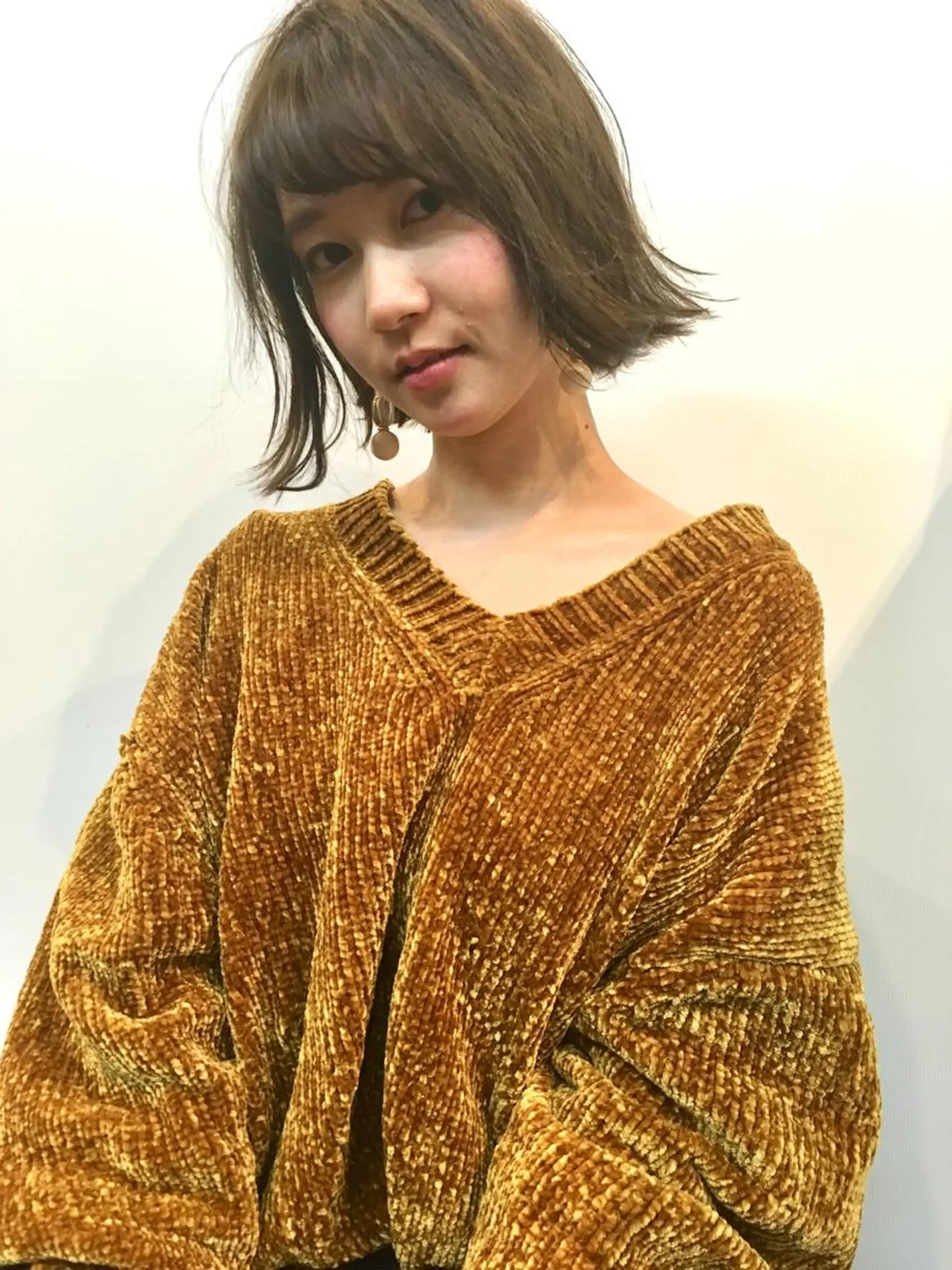 ミディアム カラー パーマ 外ハネヘア toi【トワ】所属・安達 俊亮のヘアスタイル