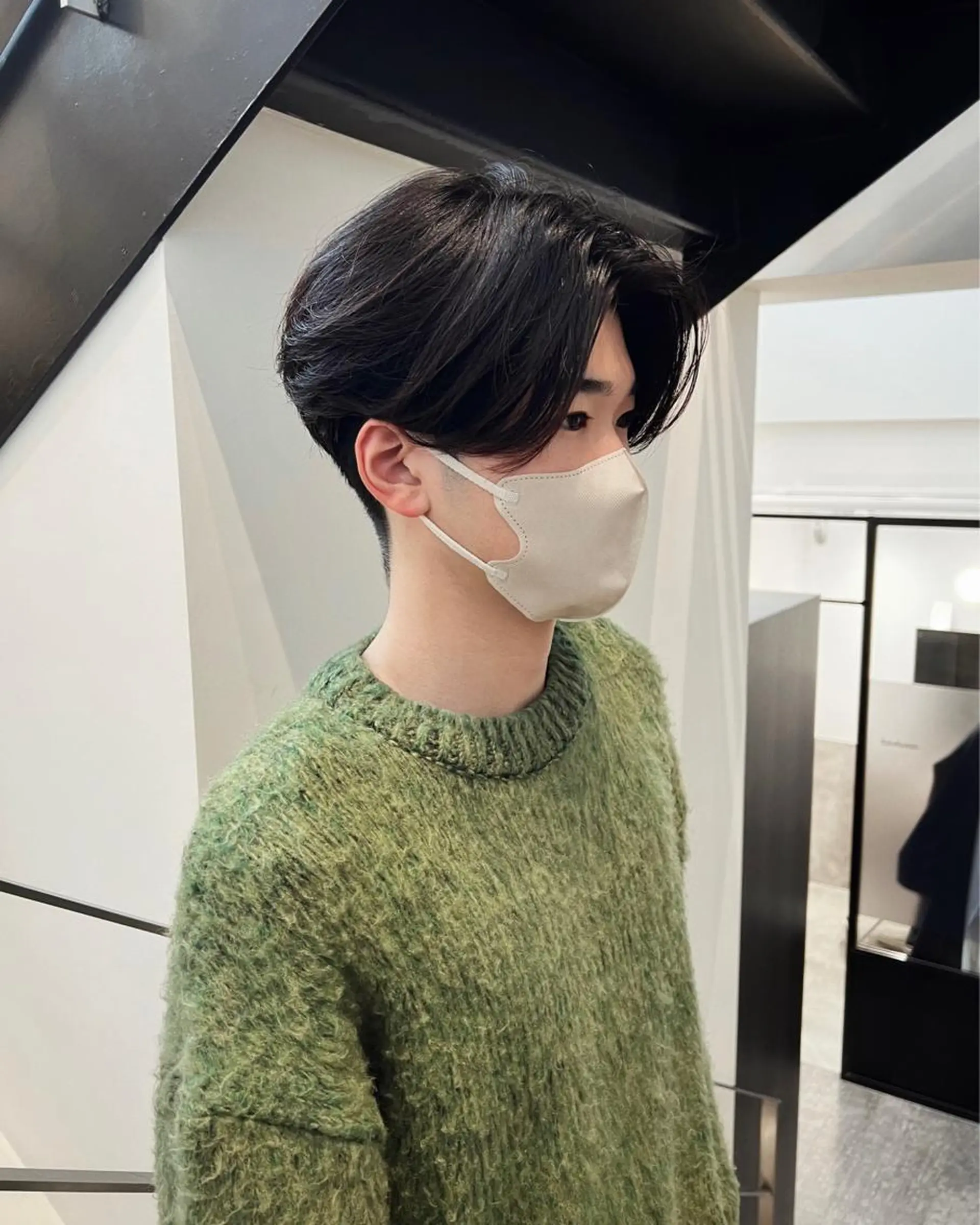 パーマ メンズ メンズパーマ ニュアンスパーマ カット パーマ Qin shaire salon 原宿verno店所属・【センターパート】 ETO／江藤翼の眉毛・アイブロウイメージ