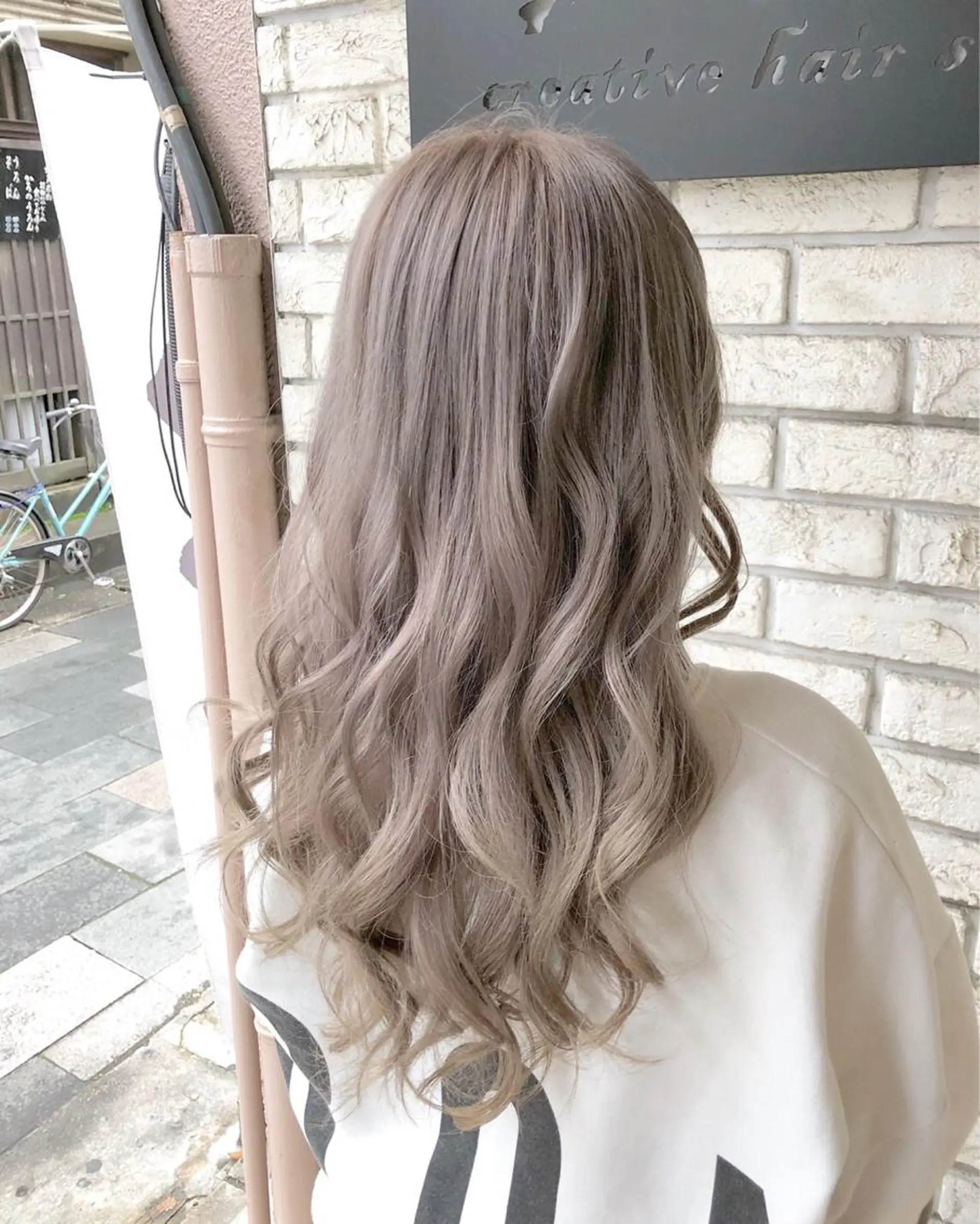 ロング ヤマグチ ヒカルのヘアスタイル