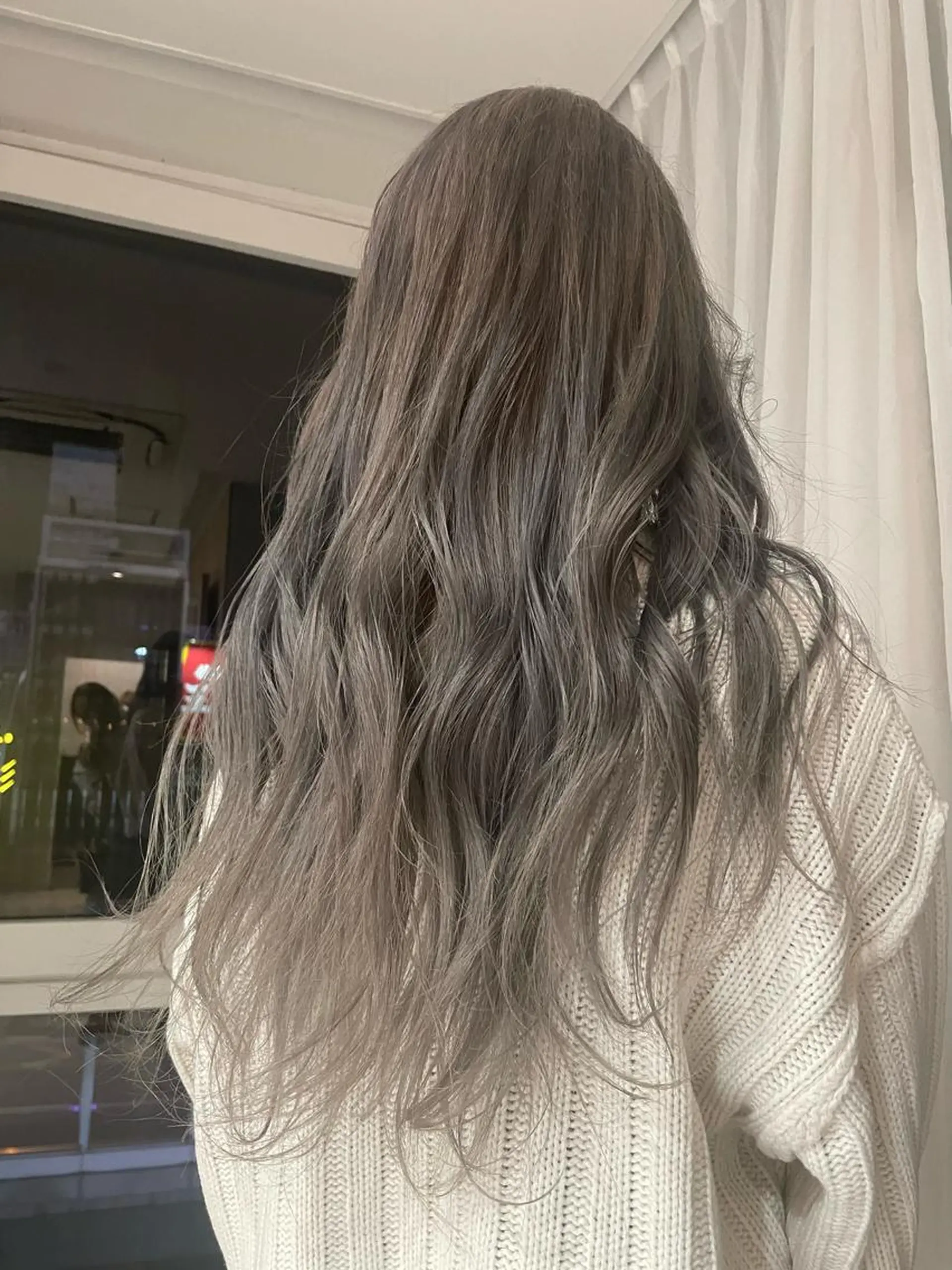 ロング カラー 艶ハイトーン👑♡ NATSUKIのヘアスタイル