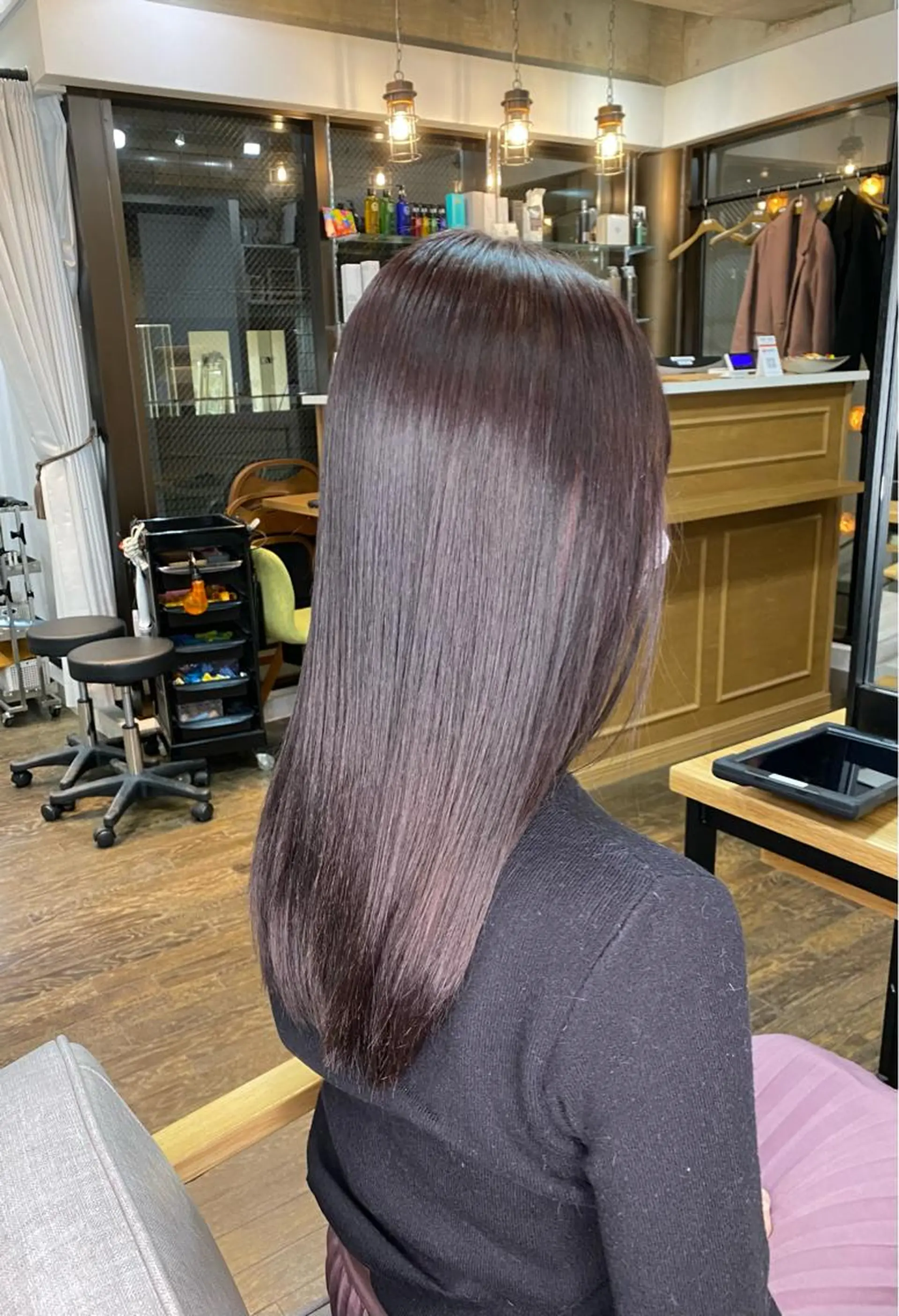 ロング カラー アッシュ イヤリングカラー ラベンダーカラー ピンクカラー ピンクアッシュ ヘアカラー トリートメント 統括マネージャー/ 髪のドクター/前原悟のヘアスタイル