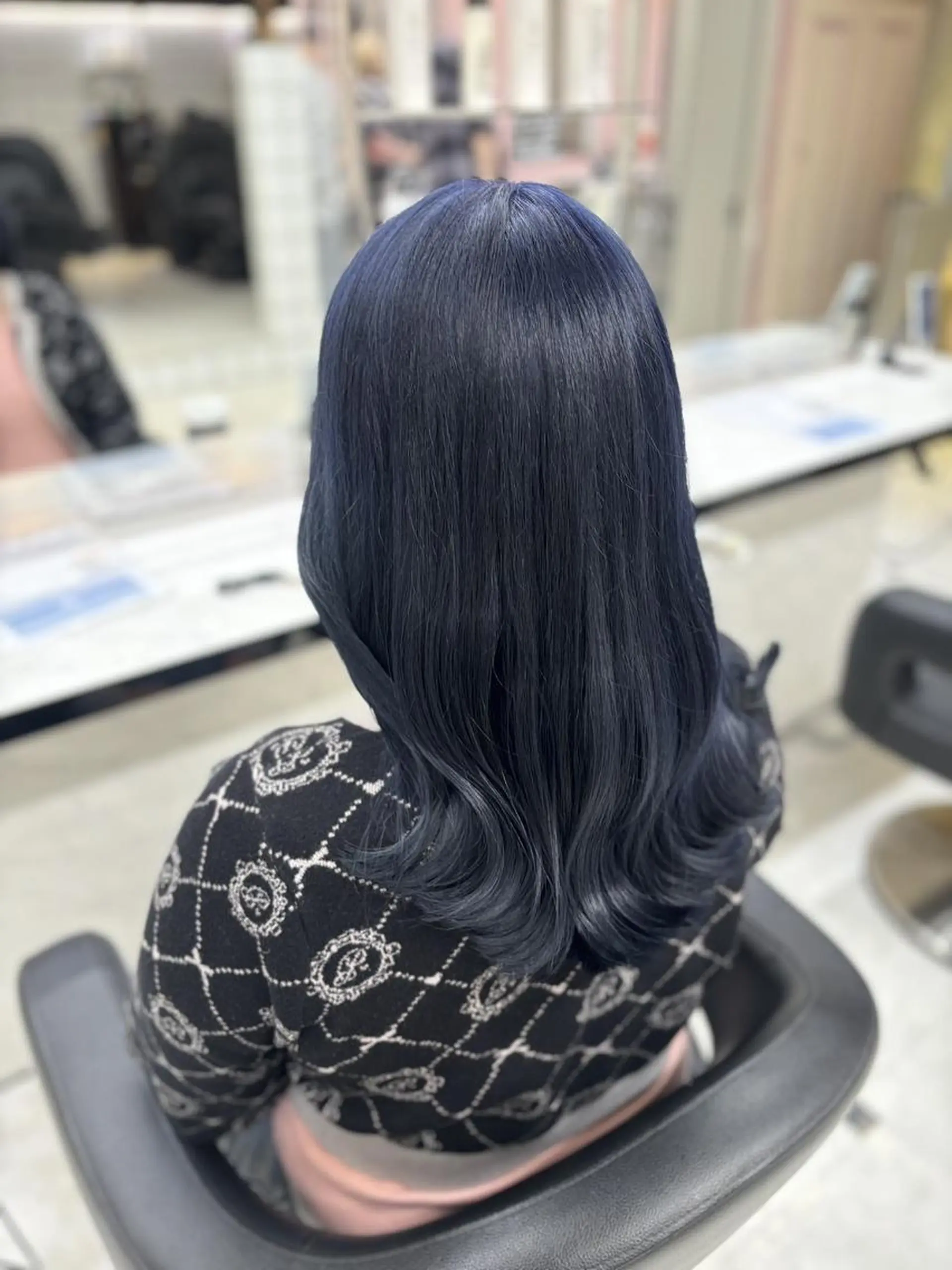 カラー ロング 💙ハイトーン韓国風 色白ヘア💙manaのヘアスタイル