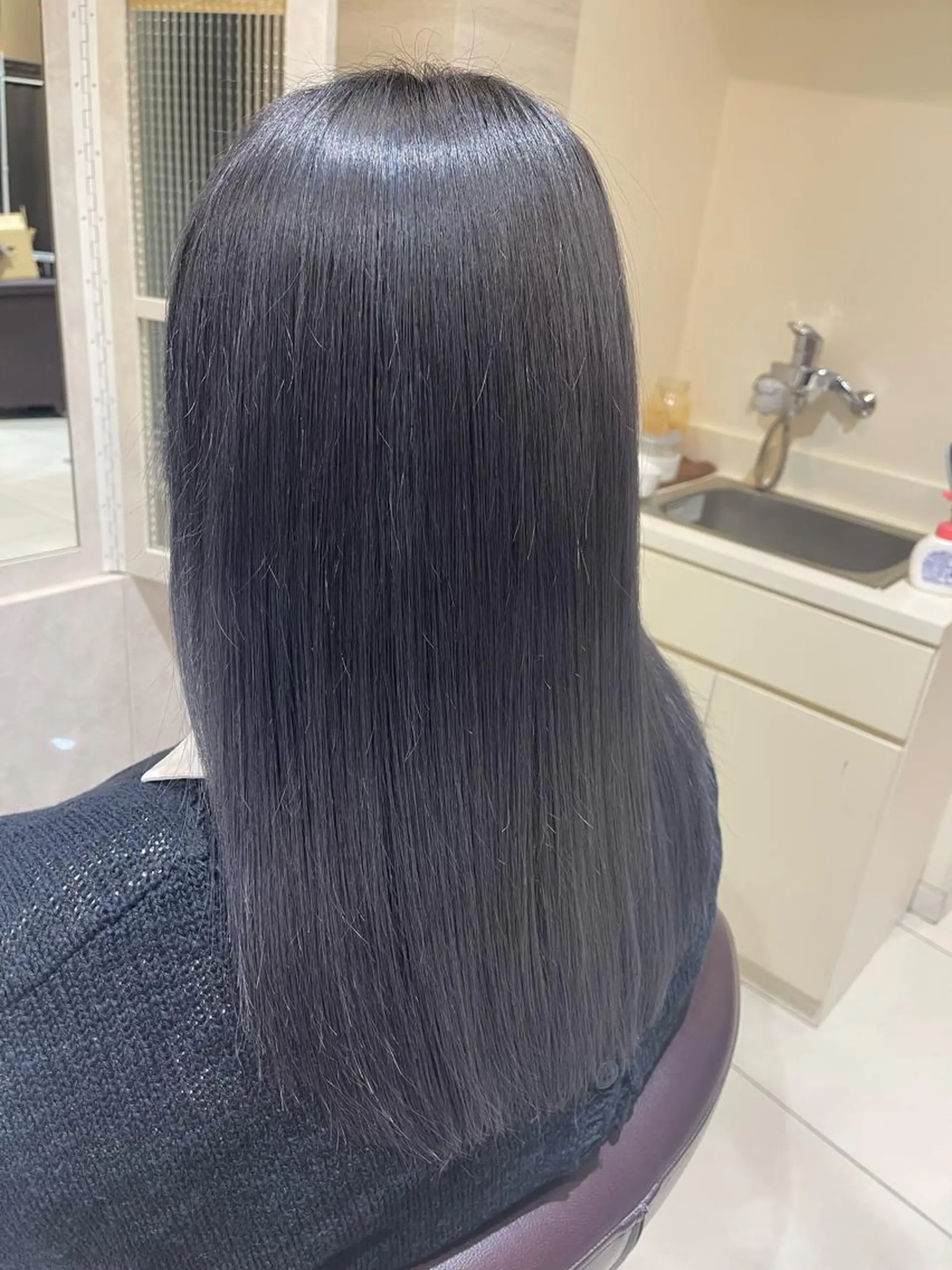 セミロング mana/髪質改善/ ヘアセット/パーマのヘアスタイル